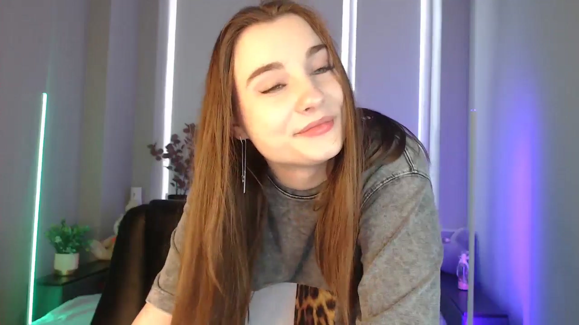 Gallery image thumbnail from LaneyGrey's myfreecams stream on, 09/03/2024, 09:32 image 2 of 20