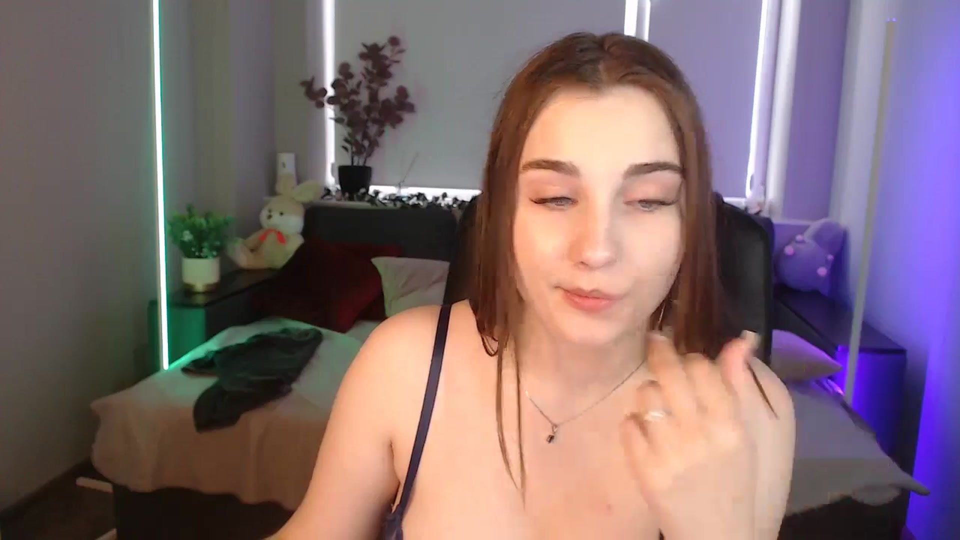 Gallery image thumbnail from LaneyGrey's myfreecams stream on, 09/03/2024, 12:10 image 3 of 20