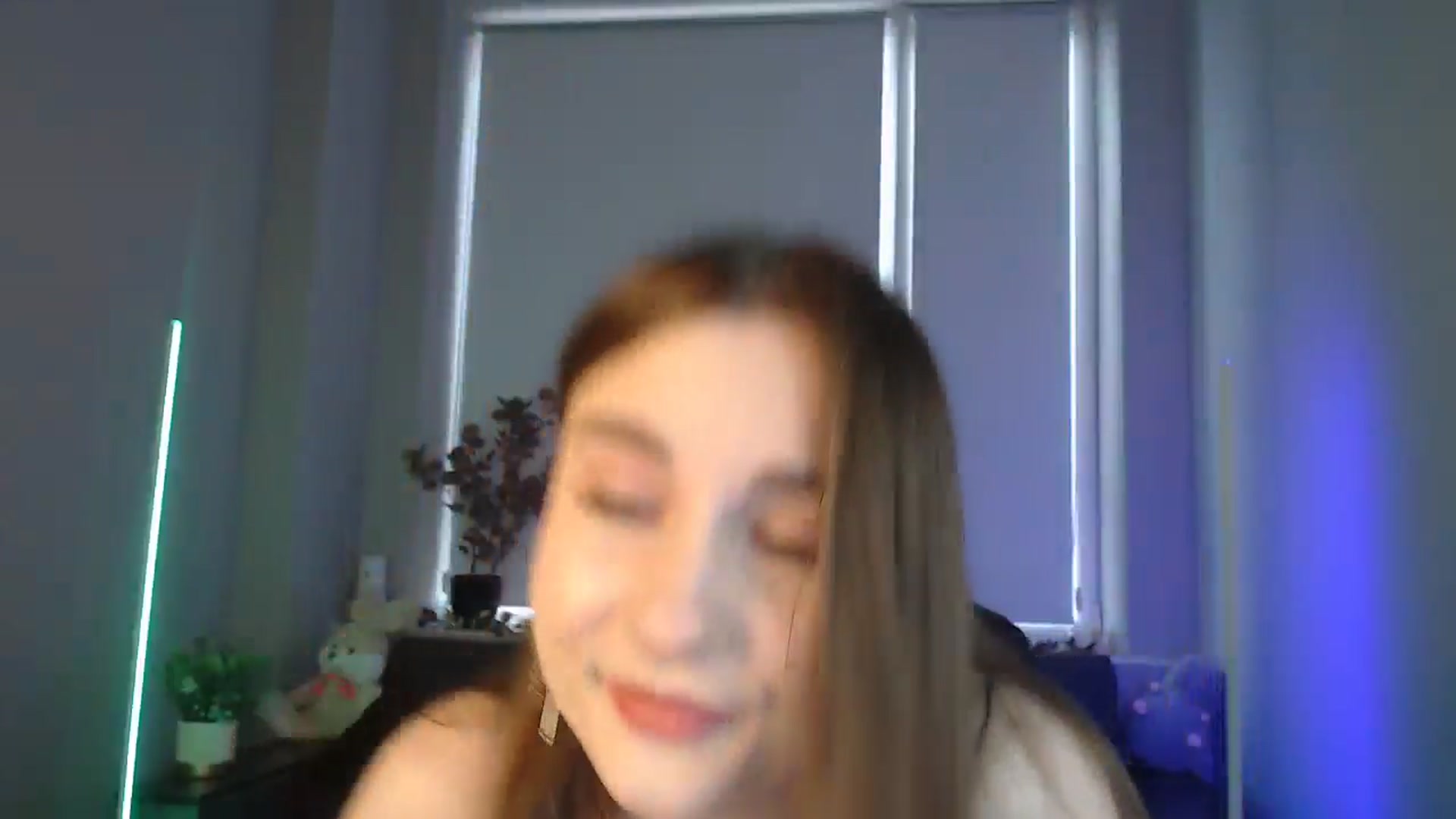 Gallery image thumbnail from LaneyGrey's myfreecams stream on, 09/04/2024, 09:00 image 13 of 20