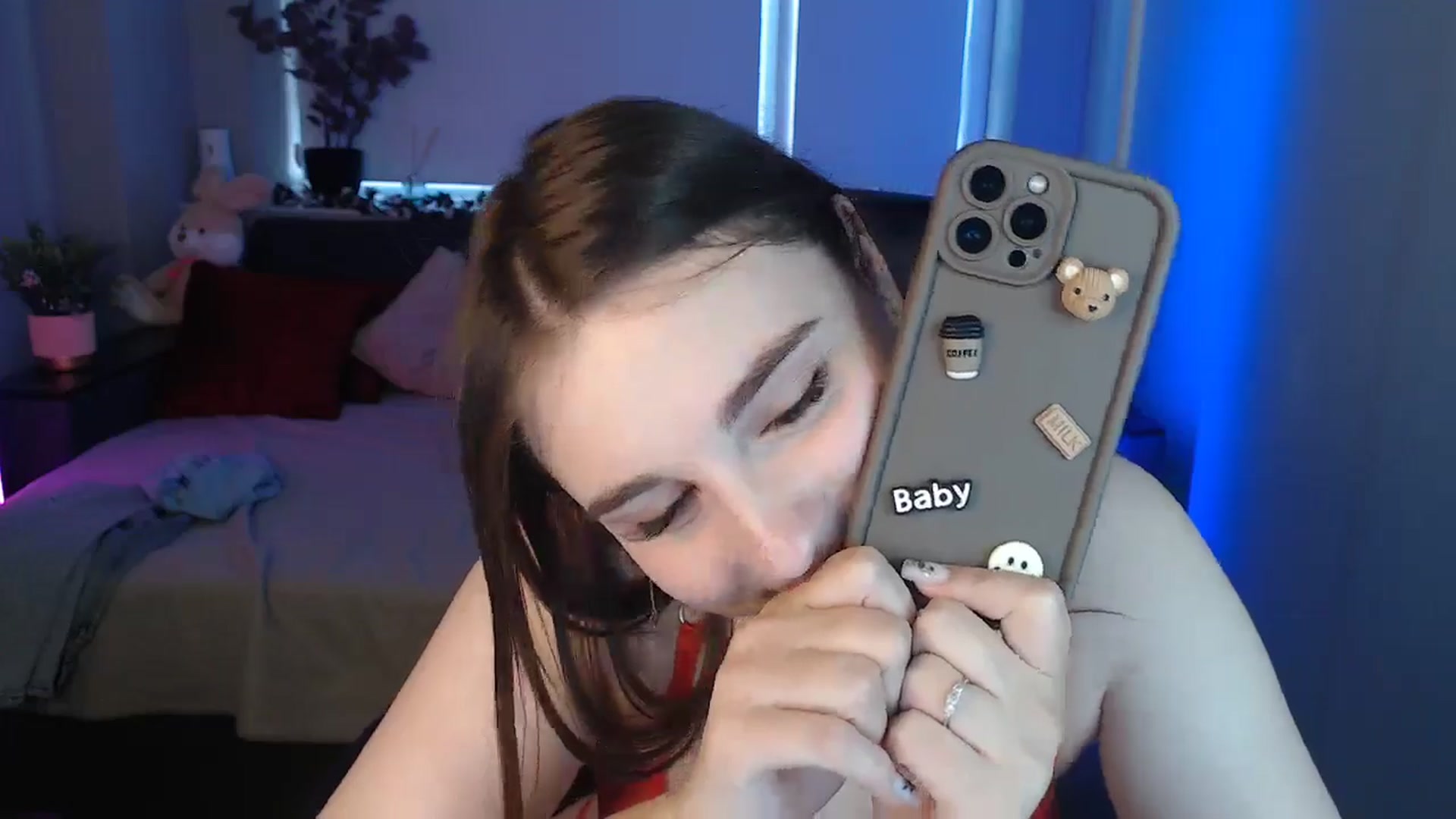Gallery image thumbnail from LaneyGrey's myfreecams stream on, 09/06/2024, 11:31 image 12 of 20