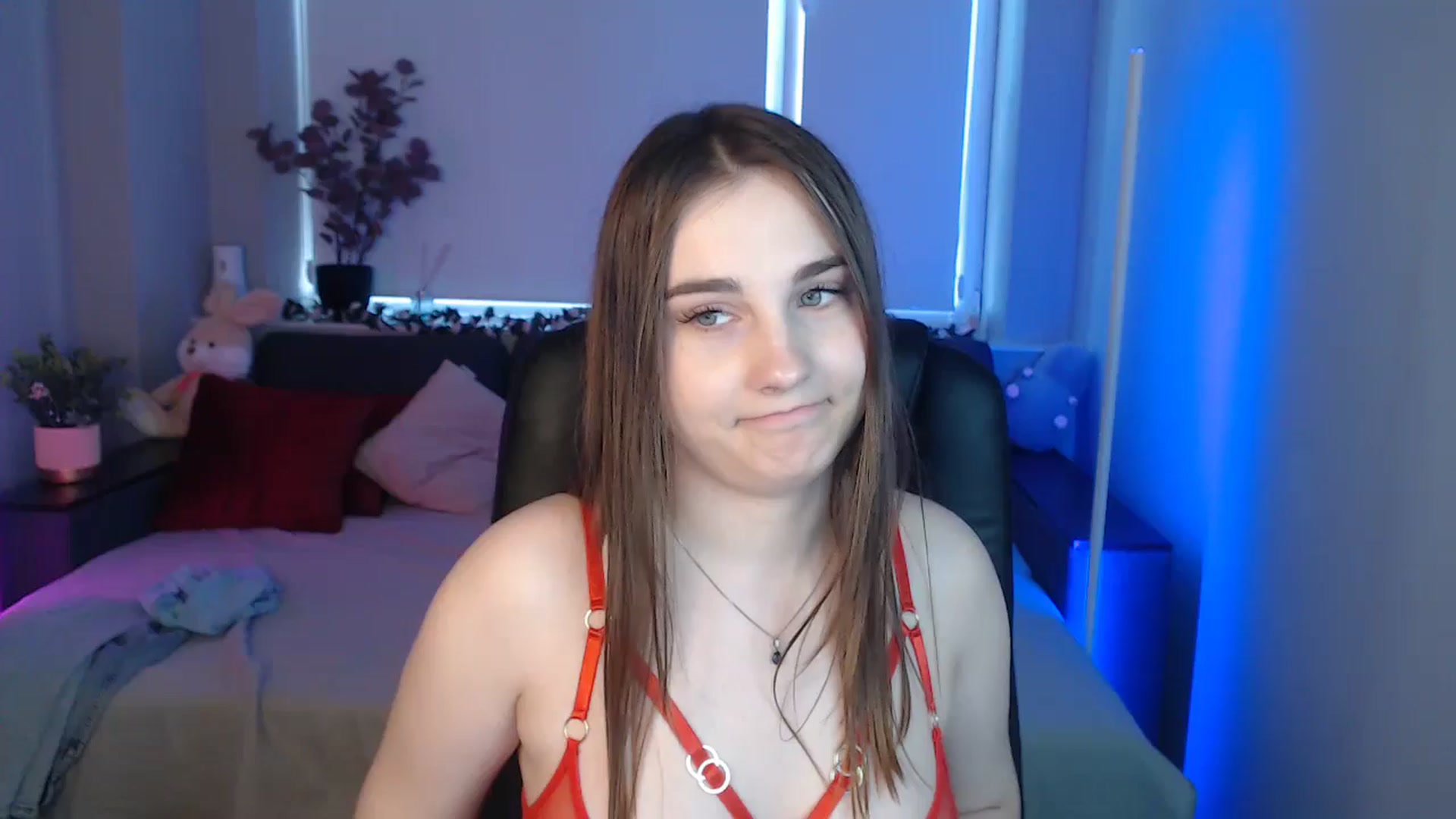 Gallery image thumbnail from LaneyGrey's myfreecams stream on, 09/06/2024, 11:31 image 18 of 20