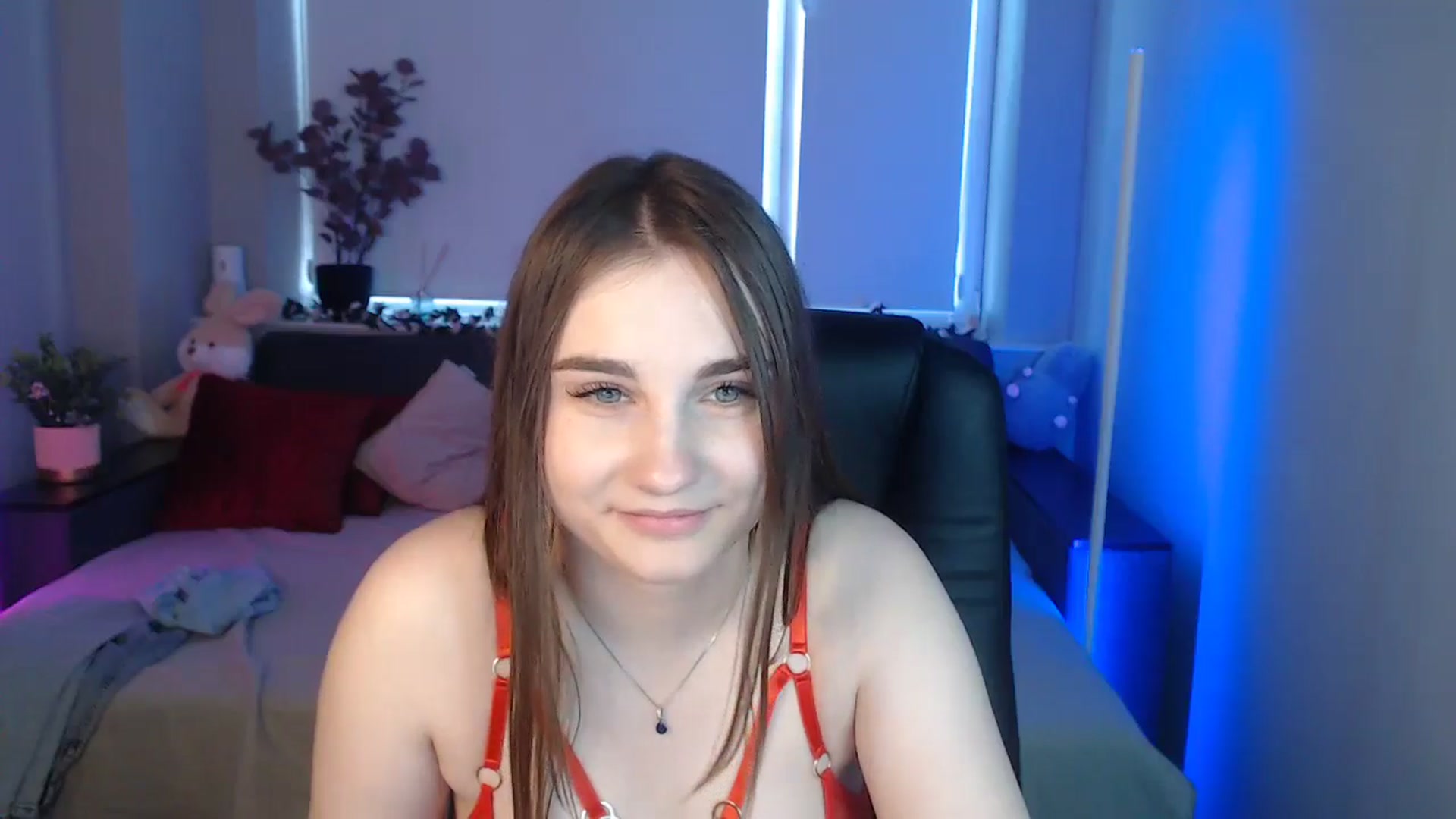 Gallery image thumbnail from LaneyGrey's myfreecams stream on, 09/06/2024, 11:31 image 19 of 20