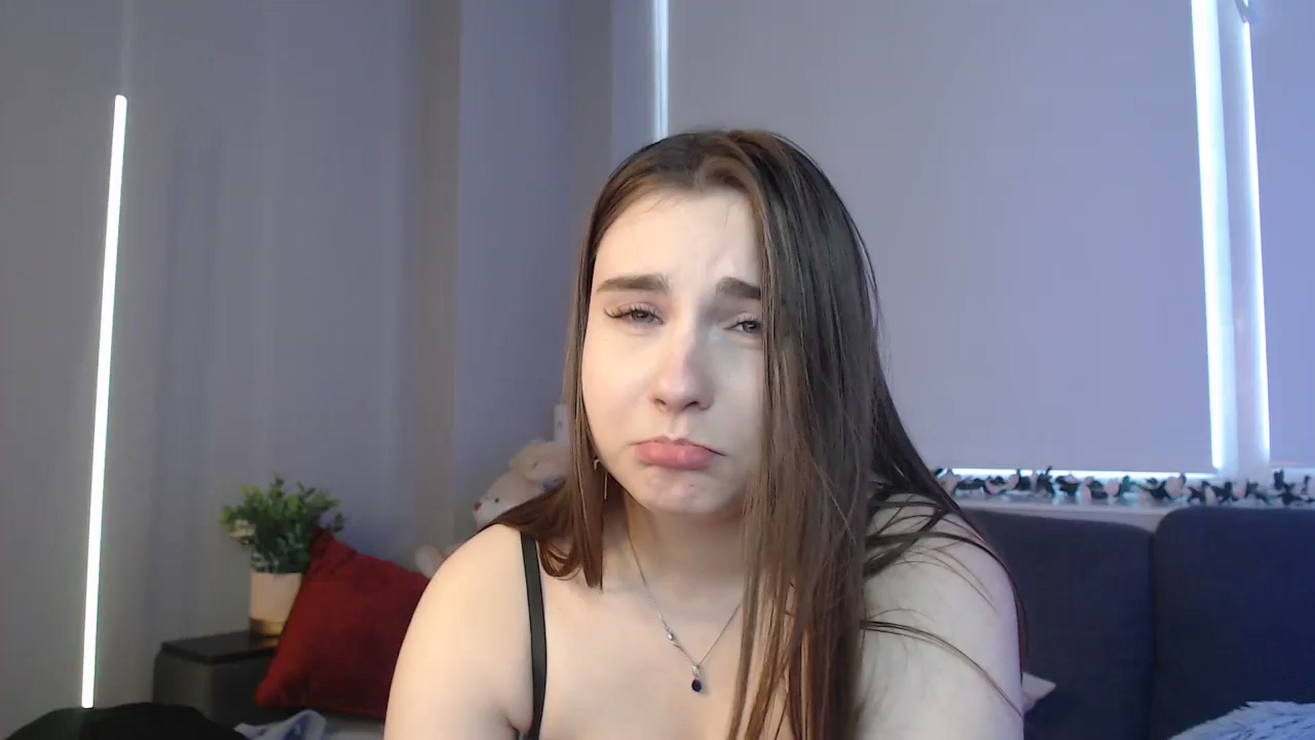 Gallery image thumbnail from LaneyGrey's myfreecams stream on, 09/07/2024, 11:15 image 12 of 20