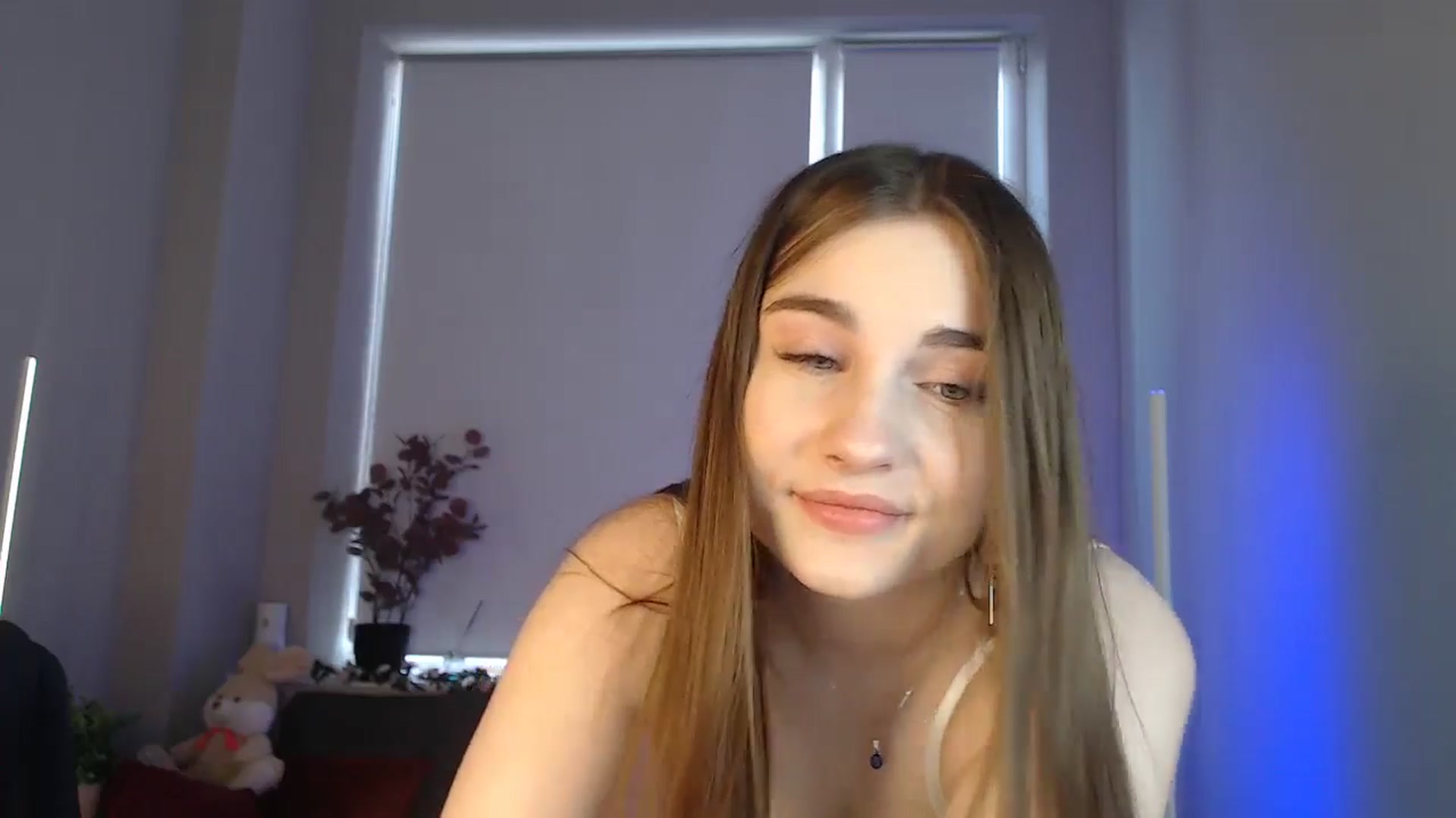 Gallery image thumbnail from LaneyGrey's myfreecams stream on, 09/08/2024, 09:05 image 4 of 20