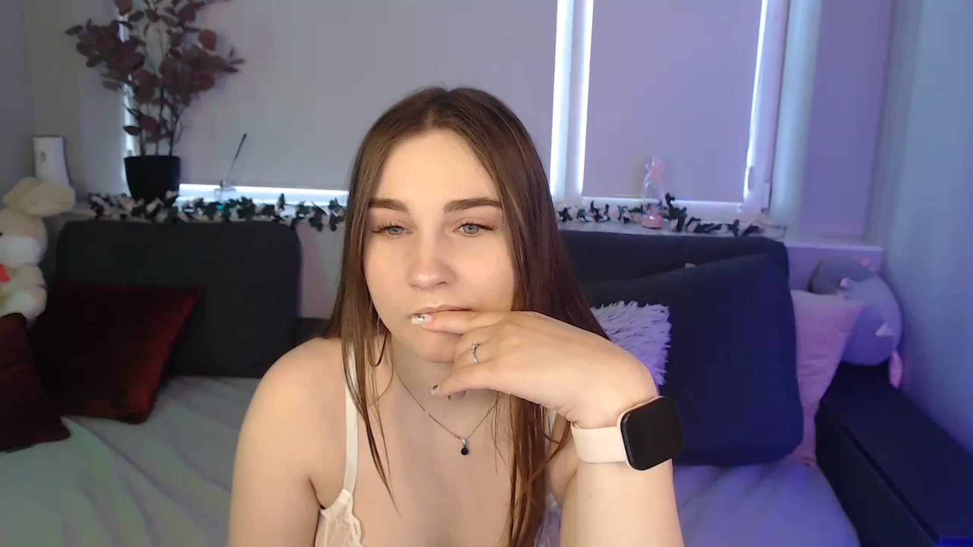 Gallery image thumbnail from LaneyGrey's myfreecams stream on, 09/10/2024, 09:25 image 13 of 20
