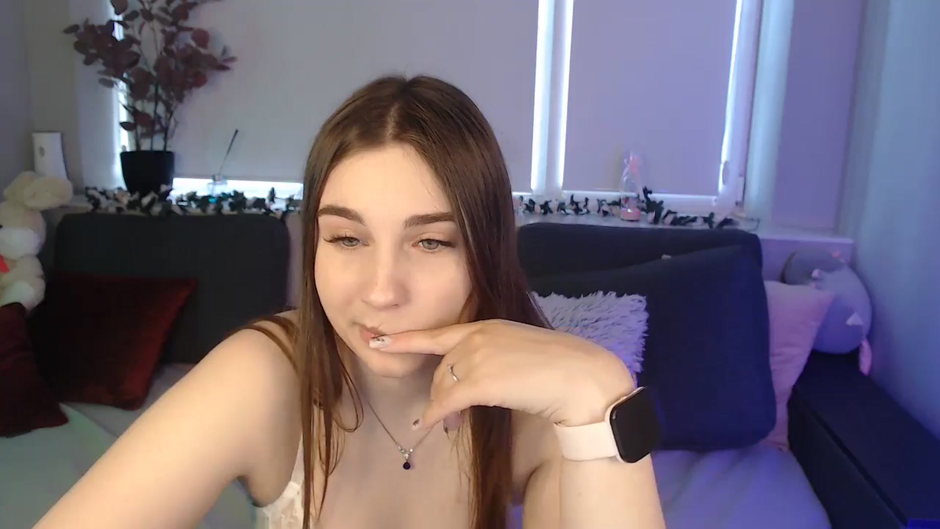 Gallery image thumbnail from LaneyGrey's myfreecams stream on, 09/10/2024, 09:25 image 9 of 20