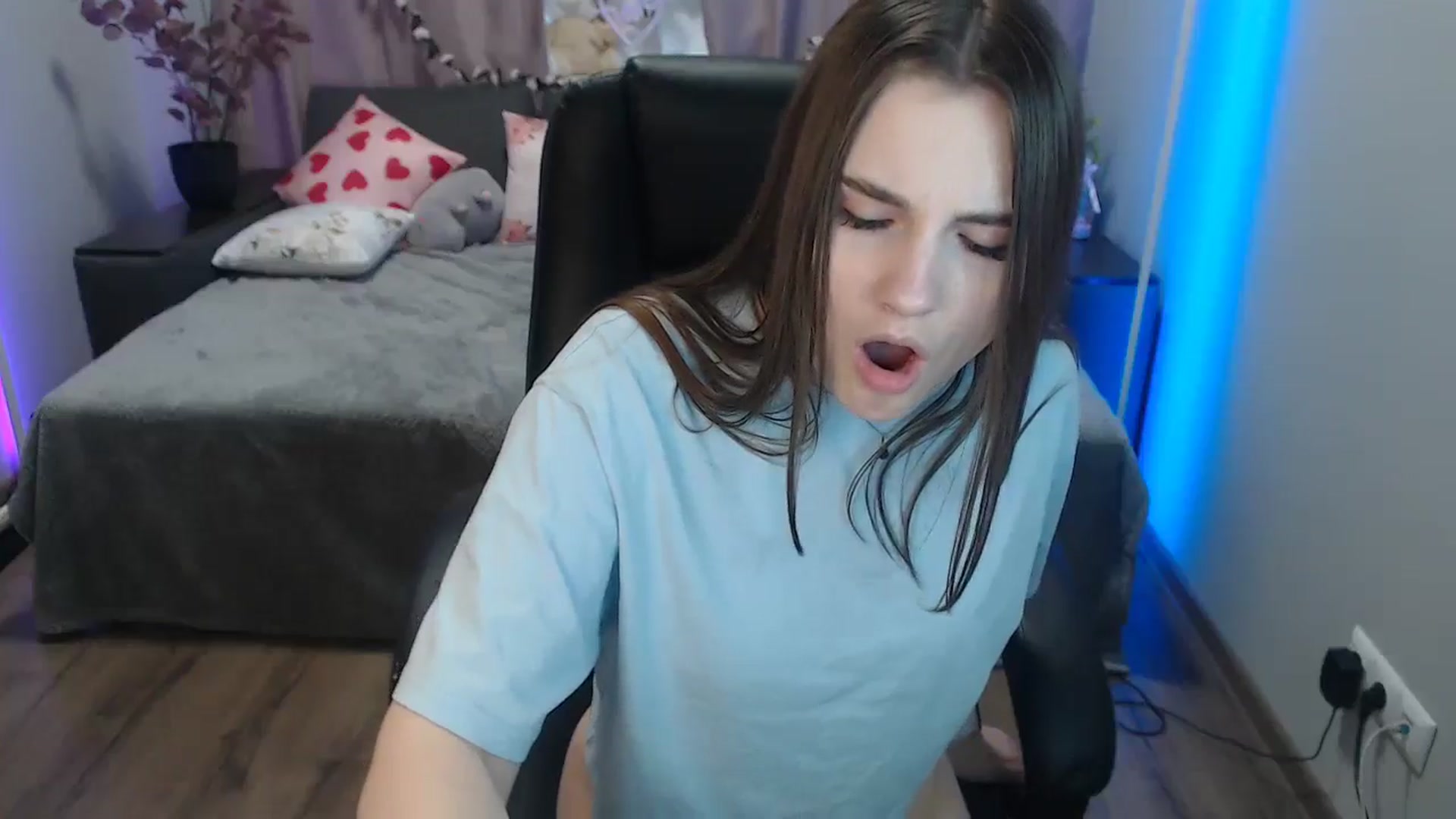 Gallery image thumbnail from LaneyGrey's myfreecams stream on, 09/17/2024, 09:30 image 13 of 20