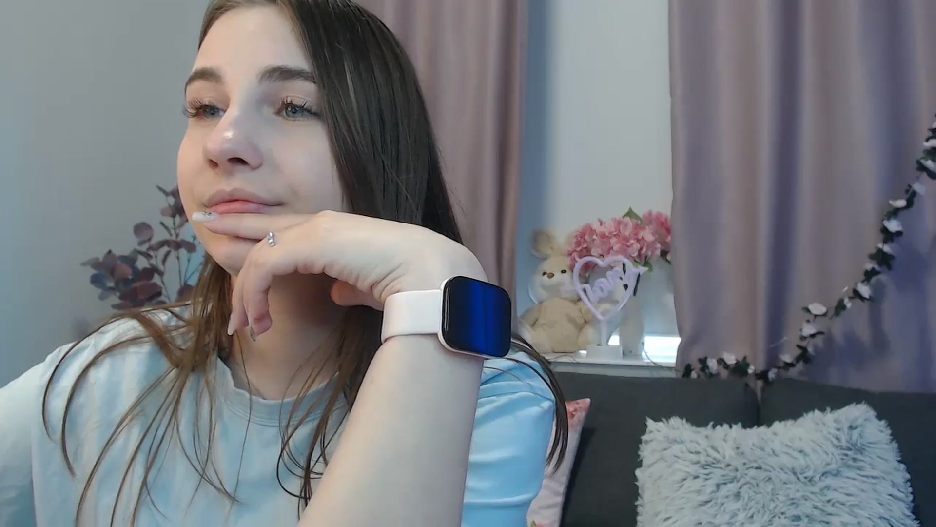 Gallery image thumbnail from LaneyGrey's myfreecams stream on, 09/17/2024, 10:05 image 7 of 20