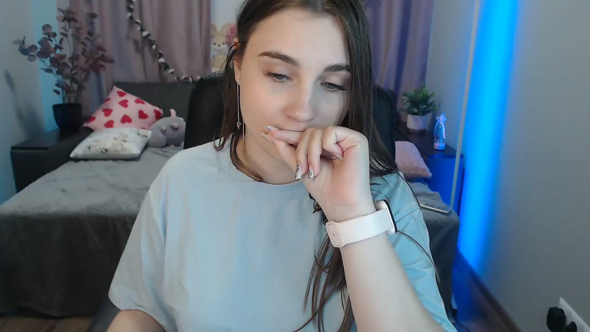 Gallery image thumbnail from LaneyGrey's myfreecams stream on, 09/17/2024, 10:05 image 19 of 20