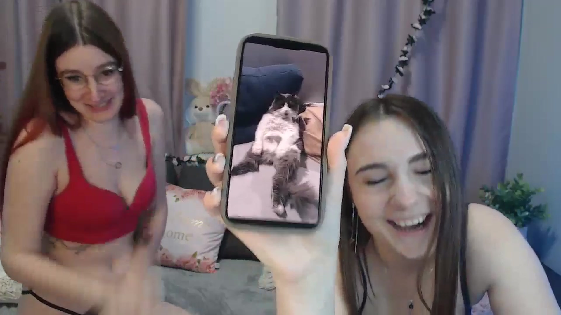 Gallery image thumbnail from LaneyGrey's myfreecams stream on, 09/17/2024, 10:47 image 13 of 20