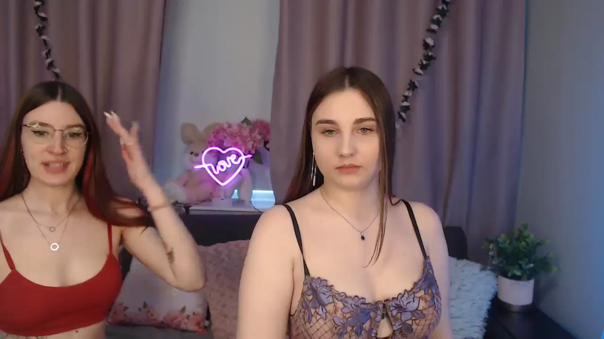 Gallery image thumbnail from LaneyGrey's myfreecams stream on, 09/20/2024, 09:49 image 11 of 20