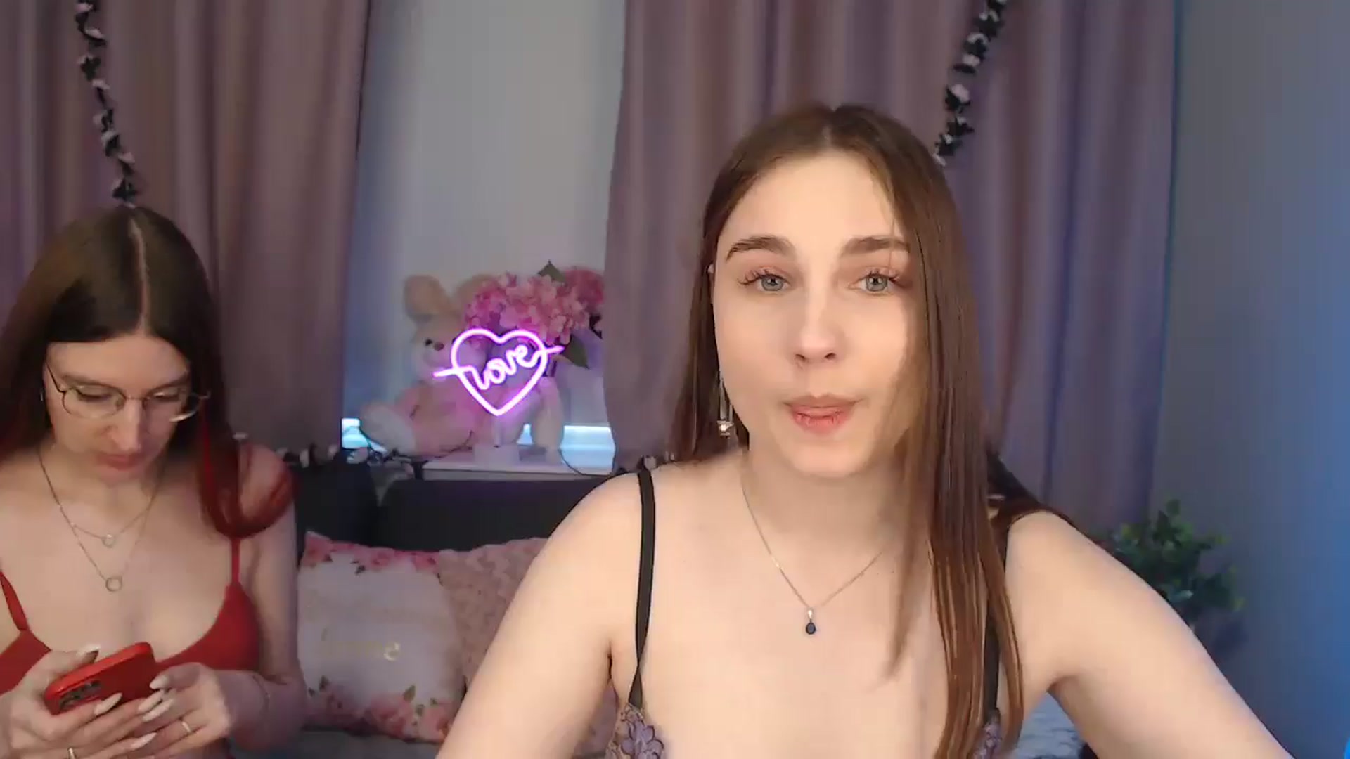 Gallery image thumbnail from LaneyGrey's myfreecams stream on, 09/20/2024, 09:49 image 8 of 20