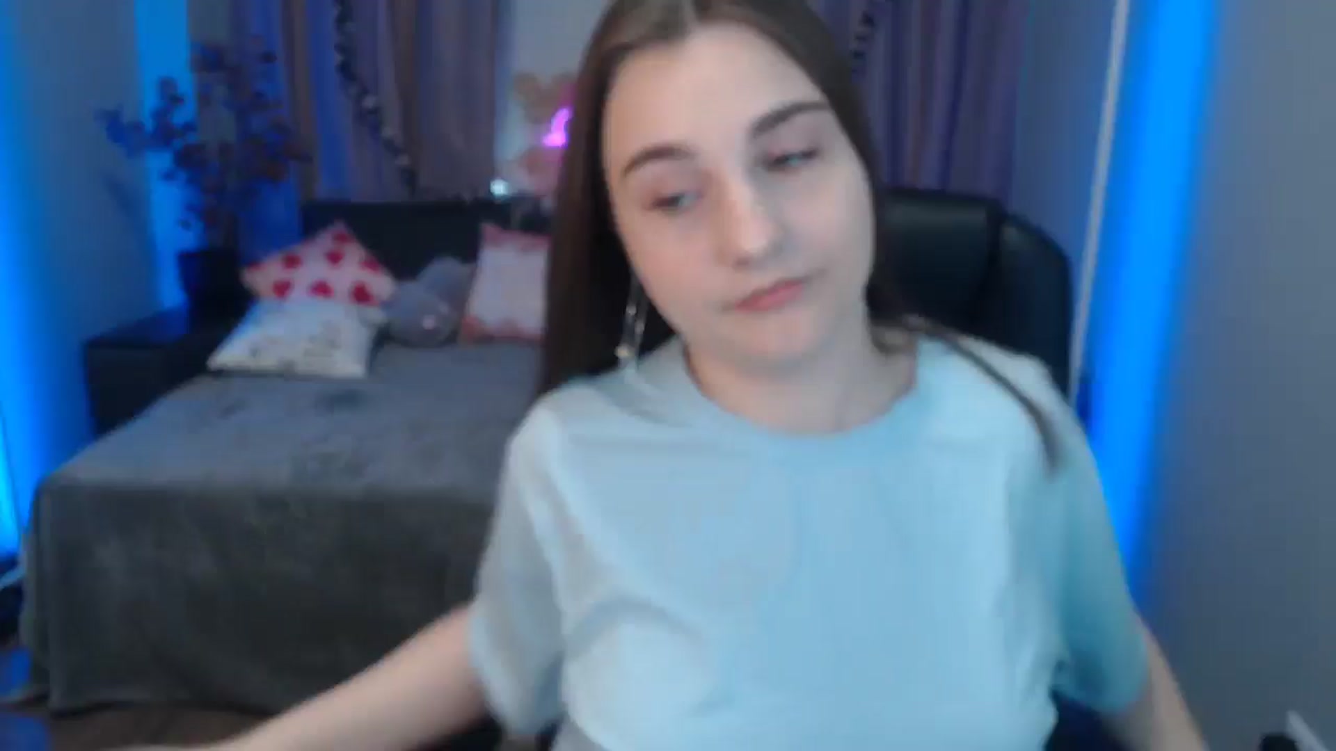 Gallery image thumbnail from LaneyGrey's myfreecams stream on, 09/21/2024, 08:32 image 5 of 20