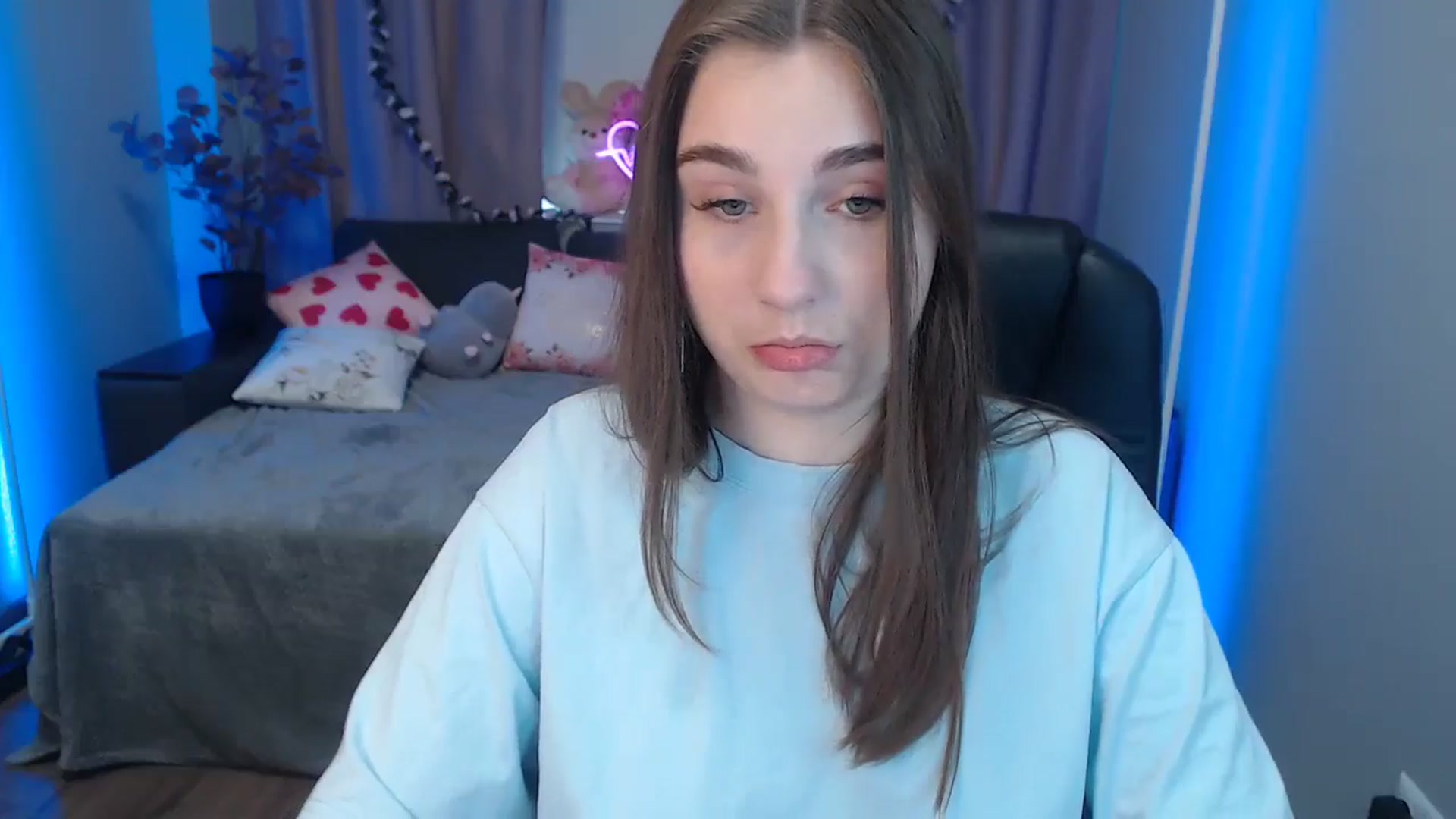 Gallery image thumbnail from LaneyGrey's myfreecams stream on, 09/21/2024, 09:35 image 5 of 20