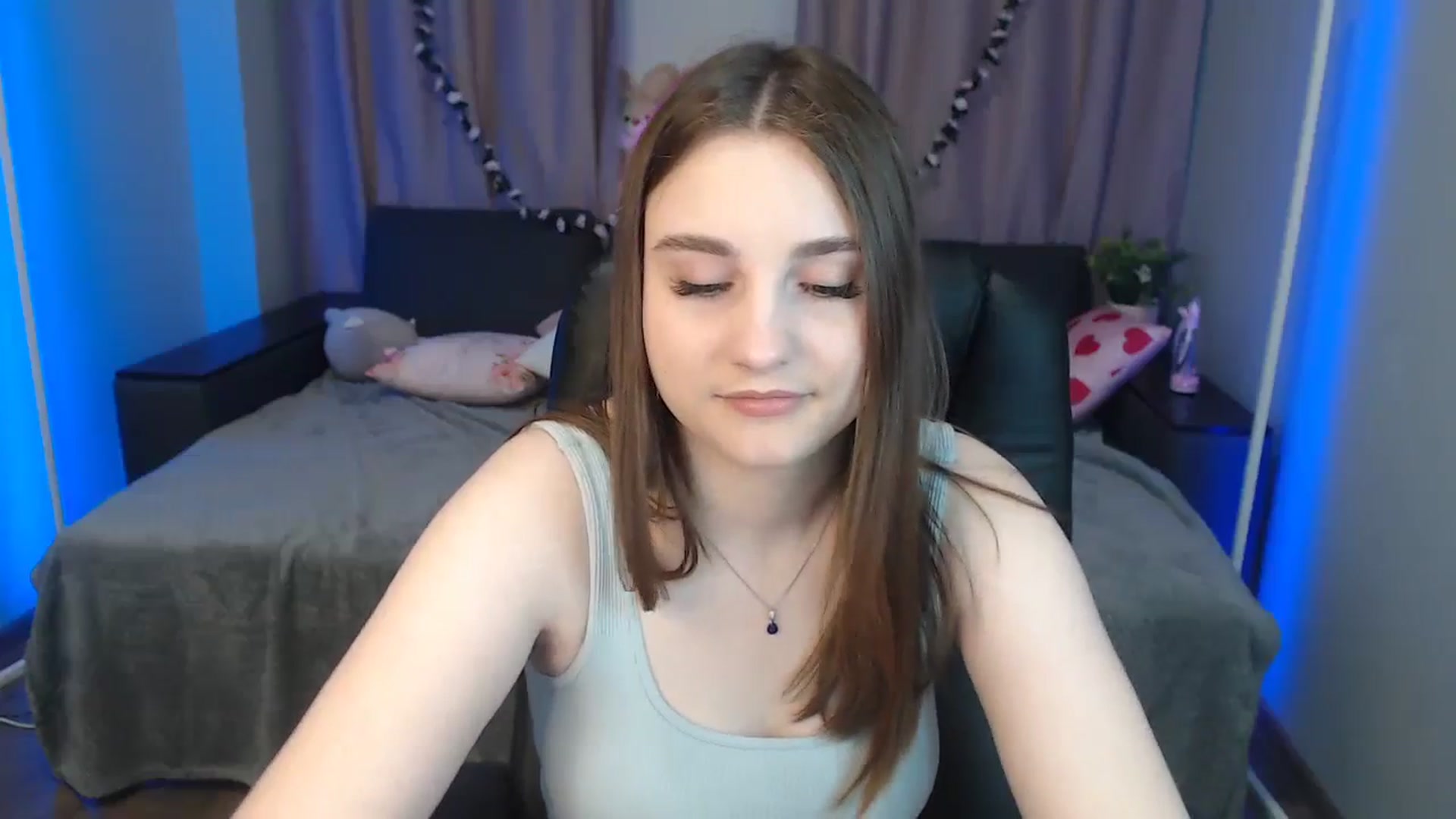 Gallery image thumbnail from LaneyGrey's myfreecams stream on, 09/30/2024, 08:16 image 10 of 20