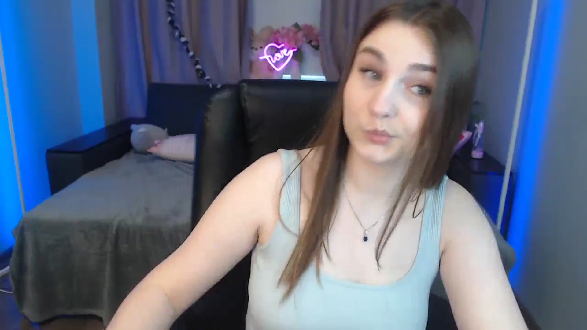Gallery image thumbnail from LaneyGrey's myfreecams stream on, 09/30/2024, 08:27 image 2 of 20