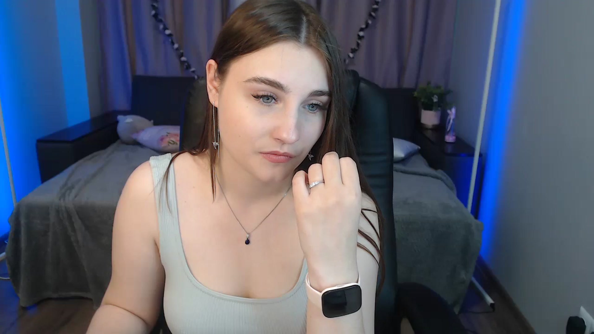 Gallery image thumbnail from LaneyGrey's myfreecams stream on, 09/30/2024, 12:37 image 9 of 20