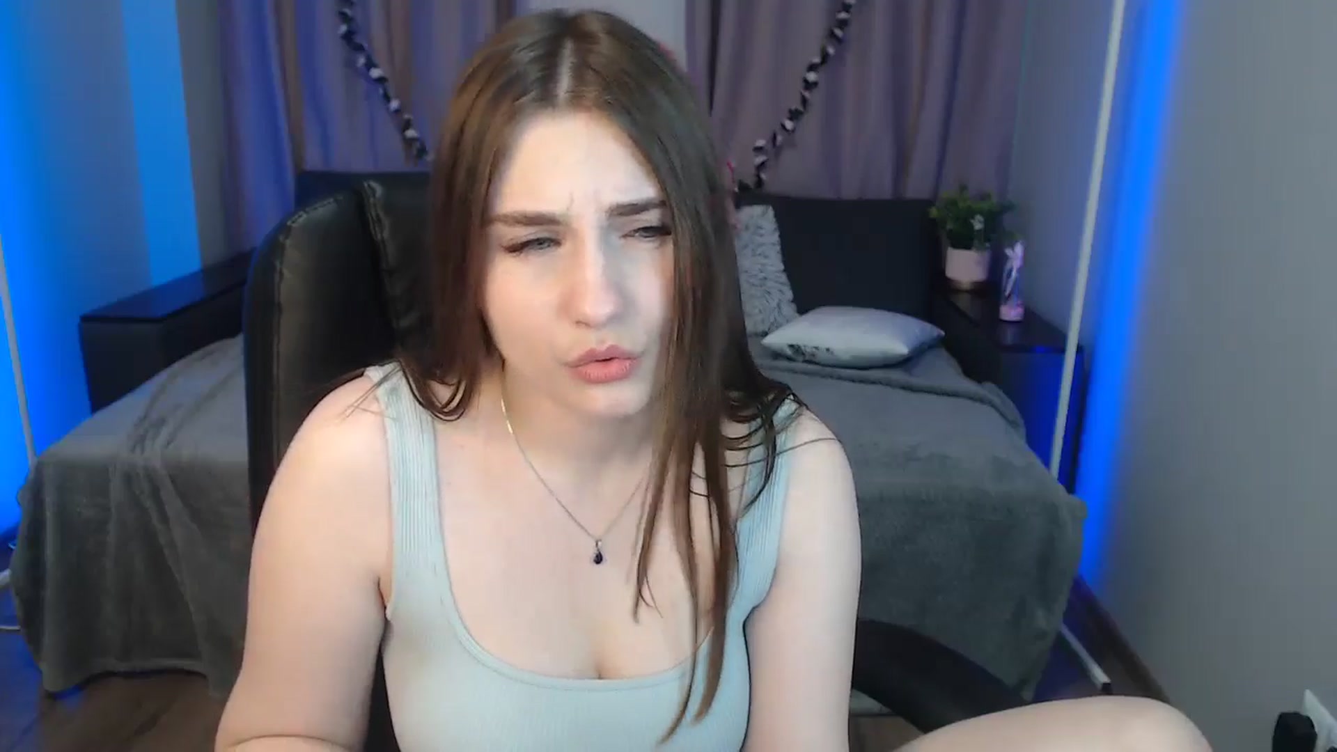 Gallery image thumbnail from LaneyGrey's myfreecams stream on, 09/30/2024, 13:45 image 11 of 20