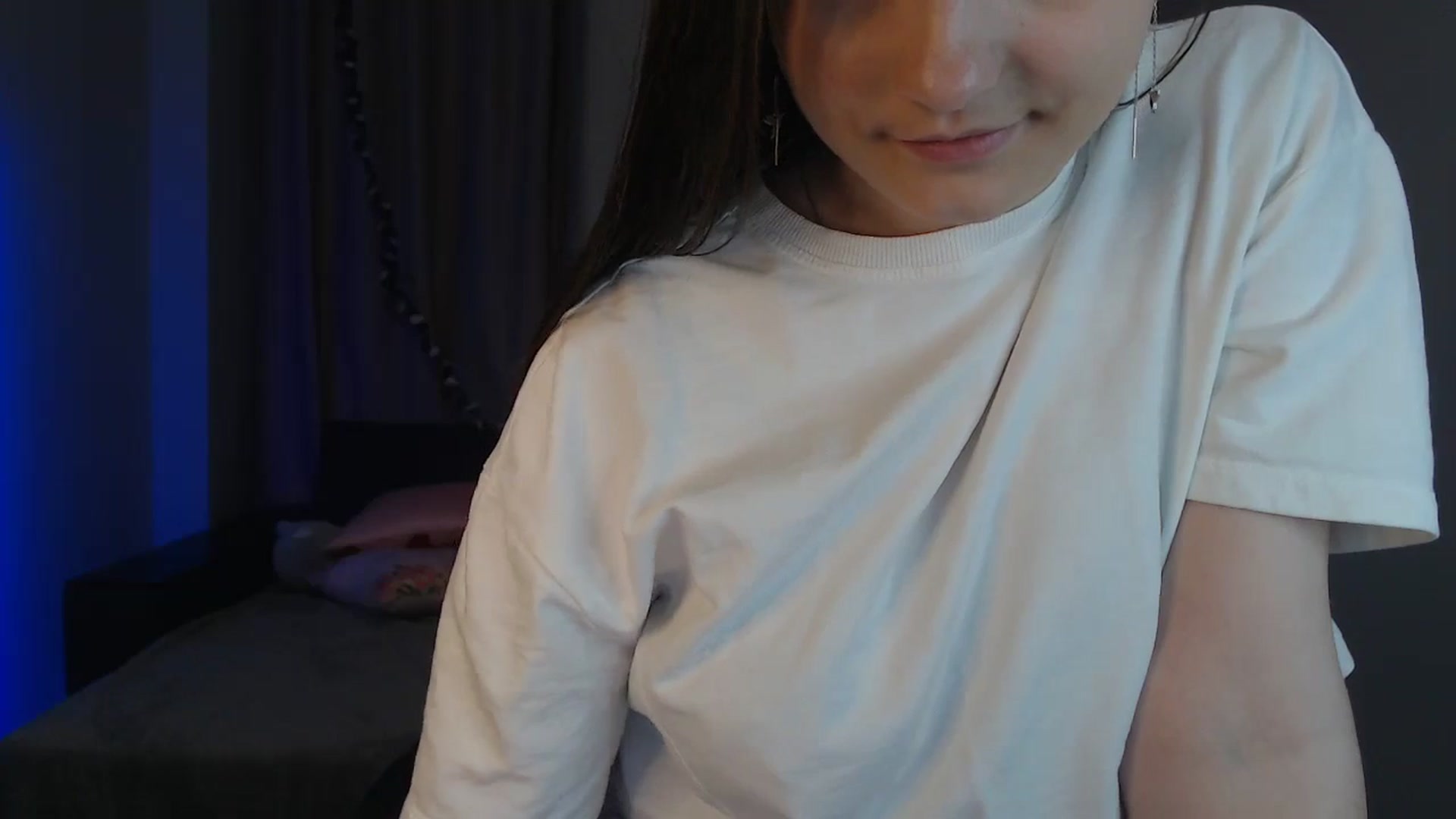 Gallery image thumbnail from LaneyGrey's myfreecams stream on, 10/01/2024, 12:01 image 18 of 20