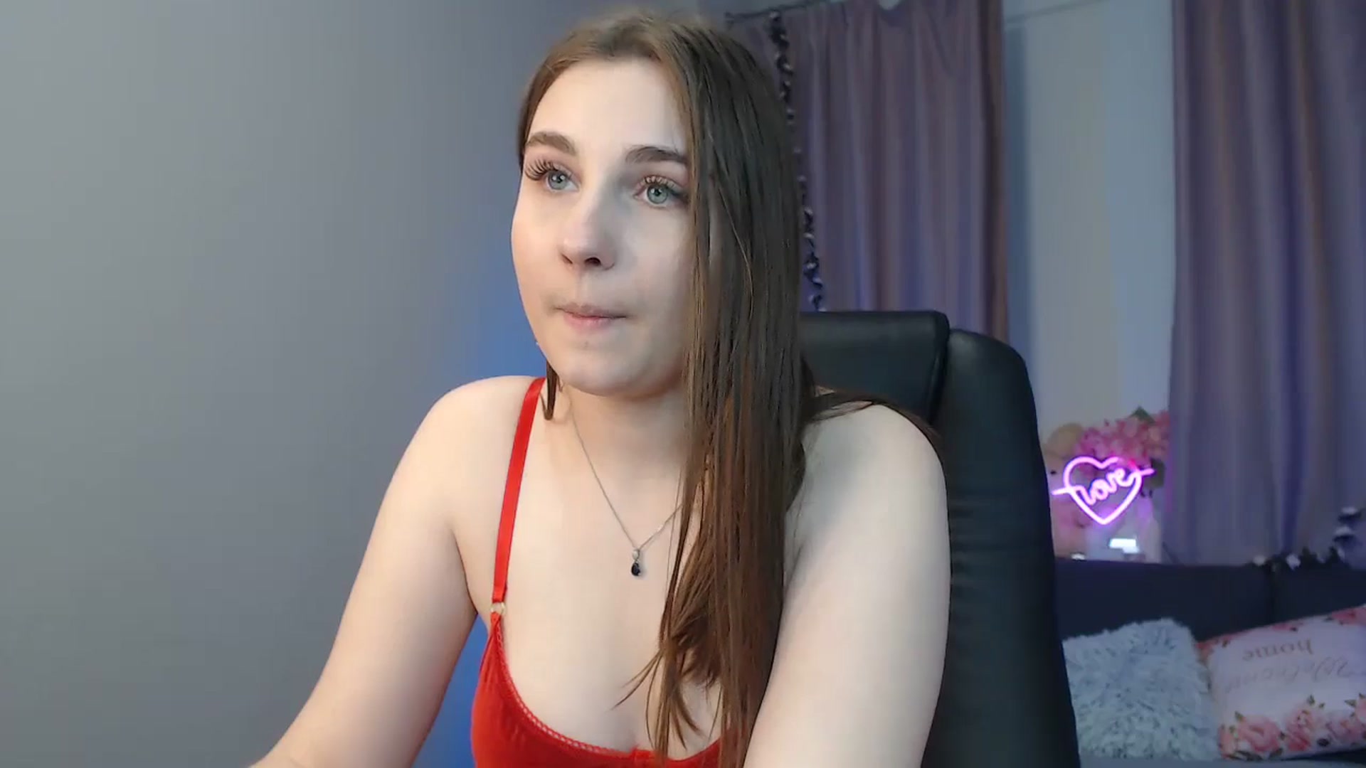 Gallery image thumbnail from LaneyGrey's myfreecams stream on, 10/05/2024, 11:51 image 6 of 20