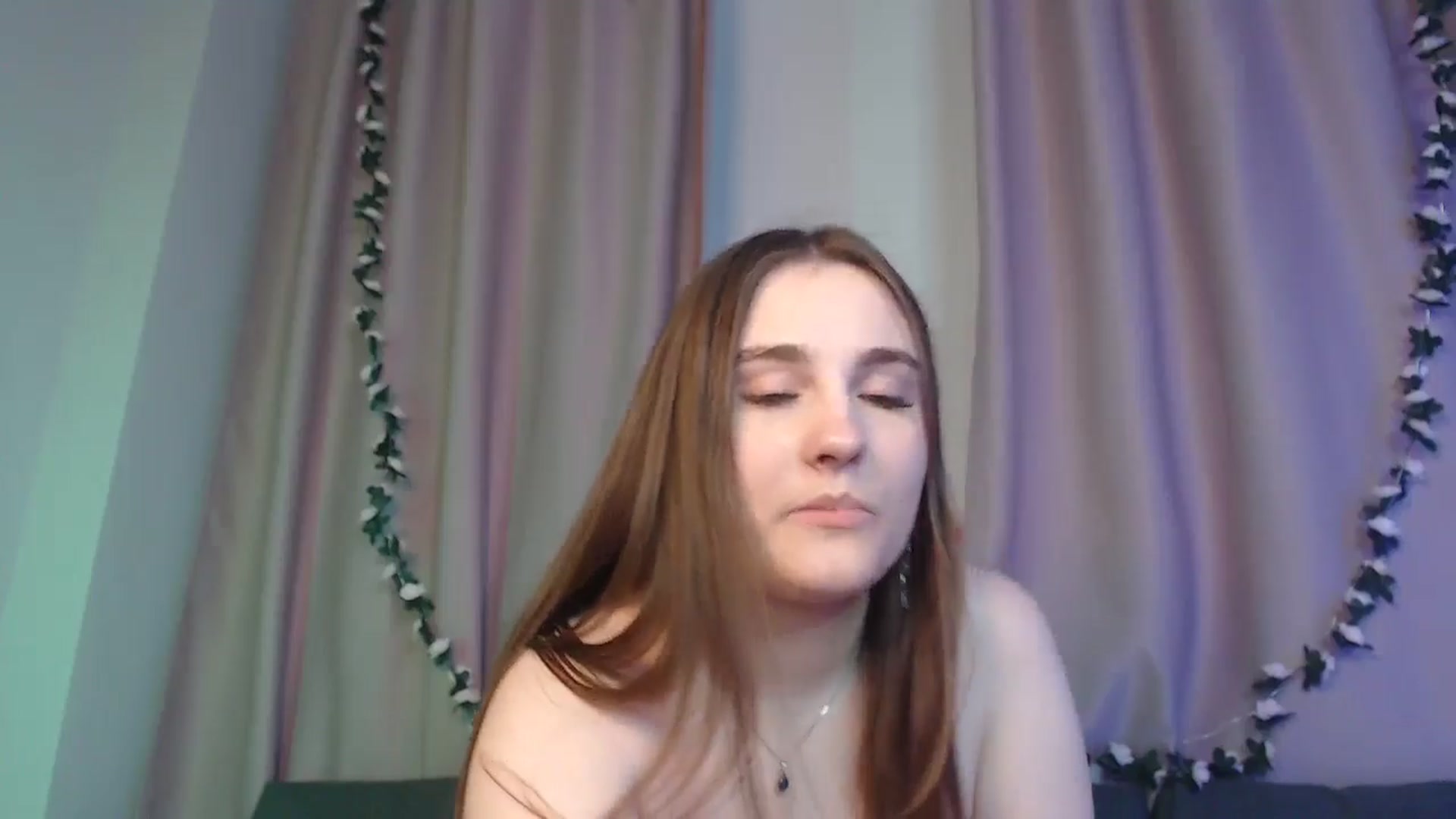 Gallery image thumbnail from LaneyGrey's myfreecams stream on, 10/06/2024, 11:21 image 8 of 20