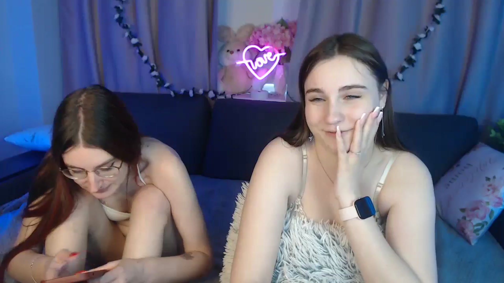 Gallery image thumbnail from LaneyGrey's myfreecams stream on, 10/08/2024, 13:50 image 14 of 20
