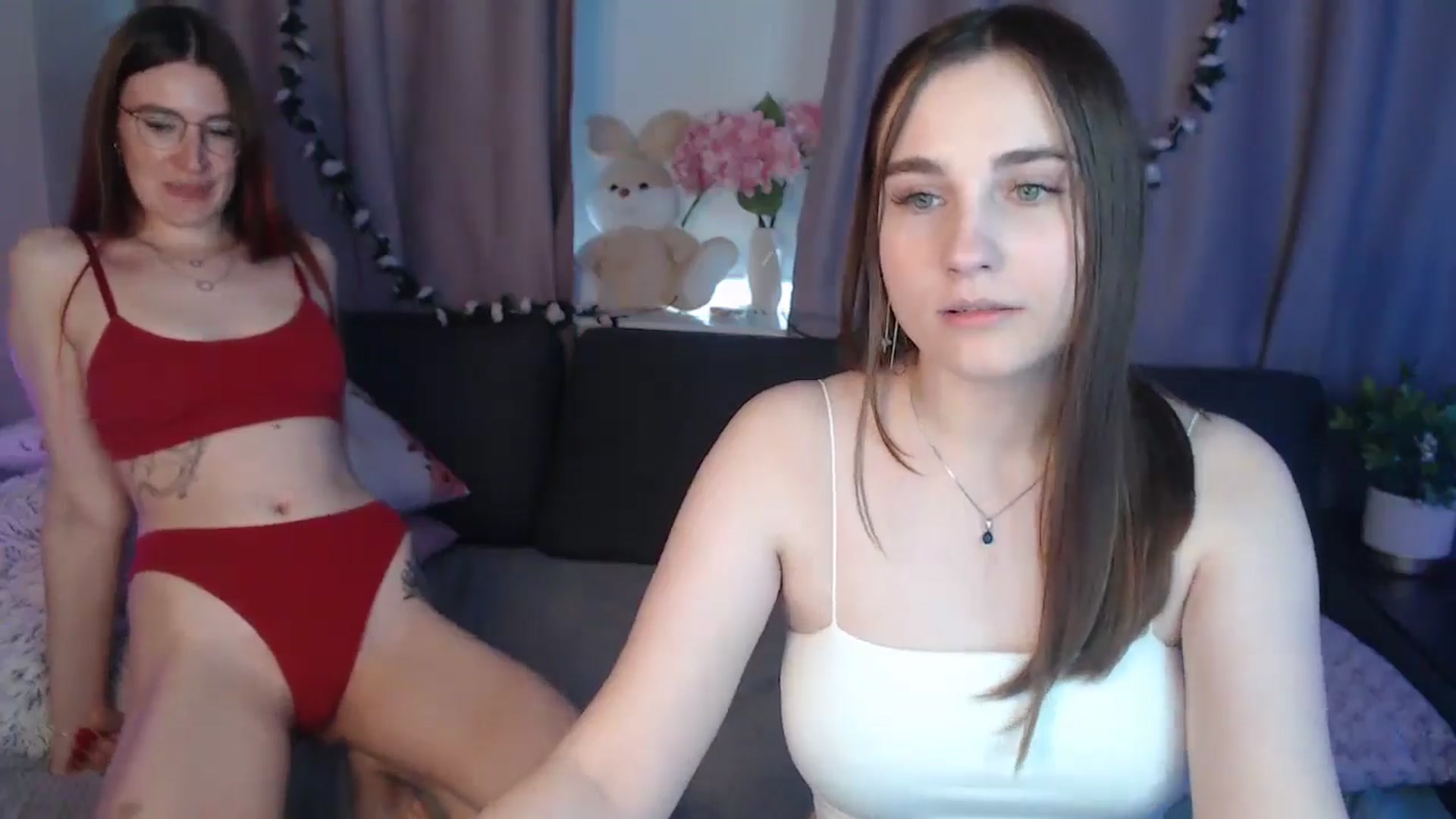 Gallery image thumbnail from LaneyGrey's myfreecams stream on, 10/09/2024, 12:15 image 6 of 20