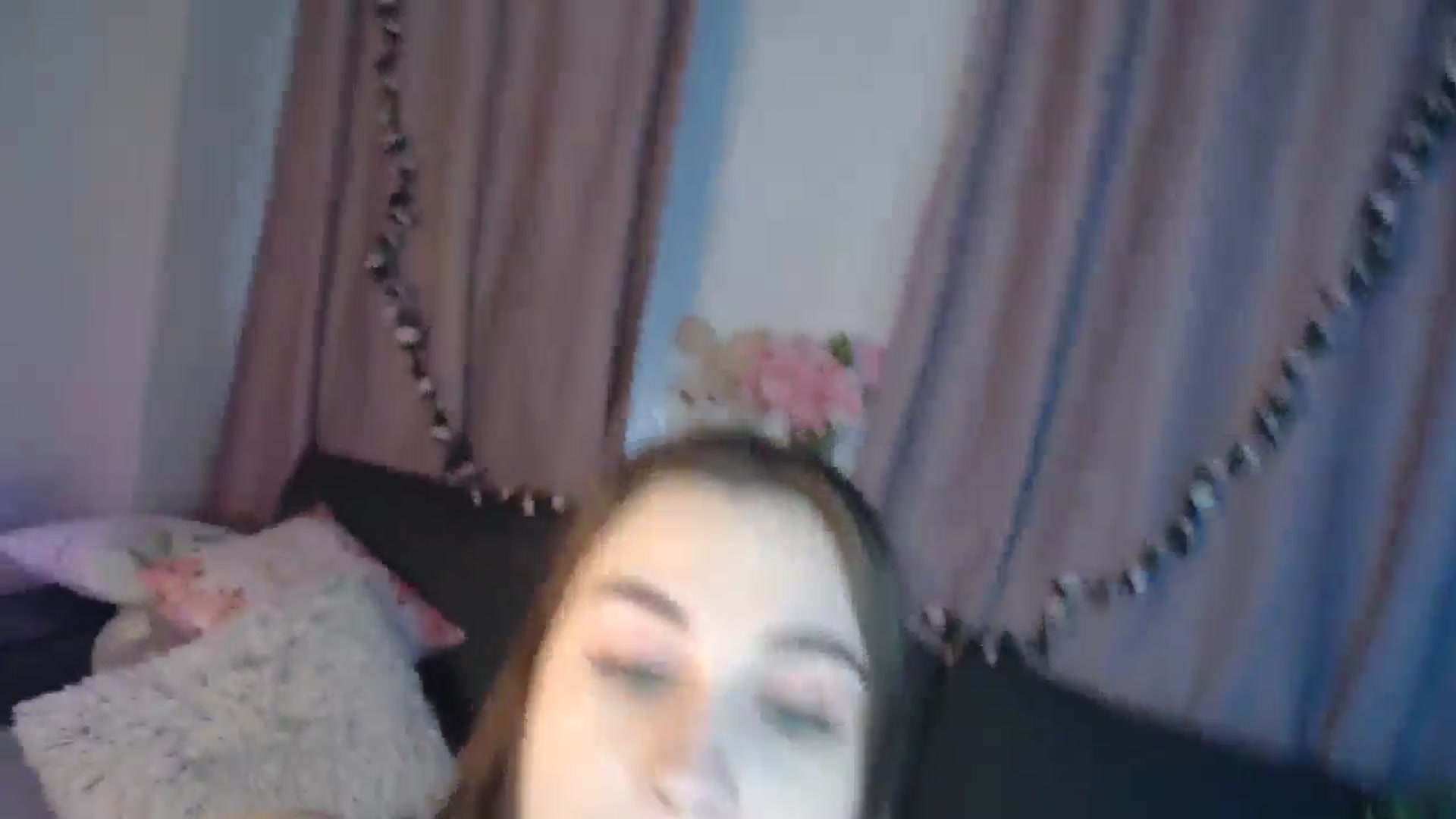 Gallery image thumbnail from LaneyGrey's myfreecams stream on, 10/11/2024, 10:39 image 16 of 20
