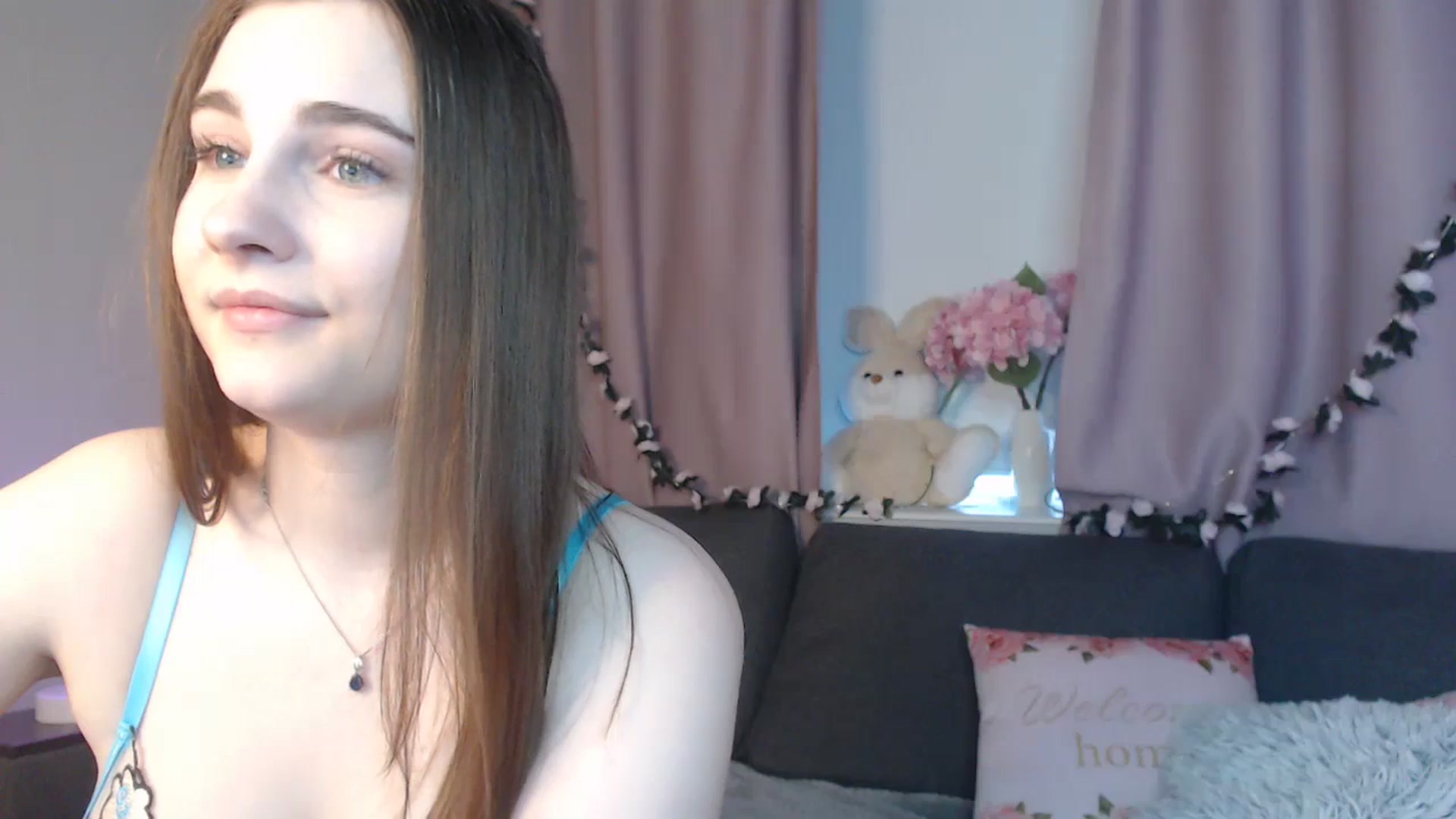 Gallery image thumbnail from LaneyGrey's myfreecams stream on, 10/13/2024, 10:09 image 19 of 20