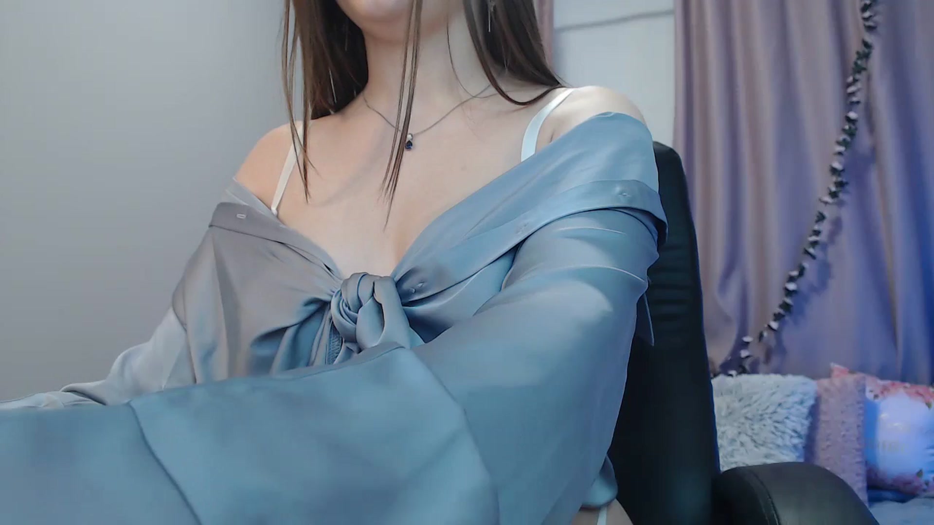 Gallery image thumbnail from LaneyGrey's myfreecams stream on, 10/14/2024, 09:57 image 15 of 20