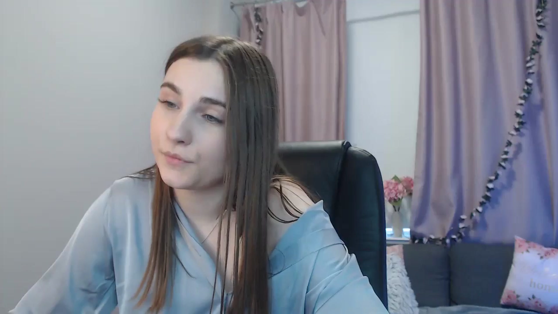 Gallery image thumbnail from LaneyGrey's myfreecams stream on, 10/14/2024, 11:18 image 15 of 20