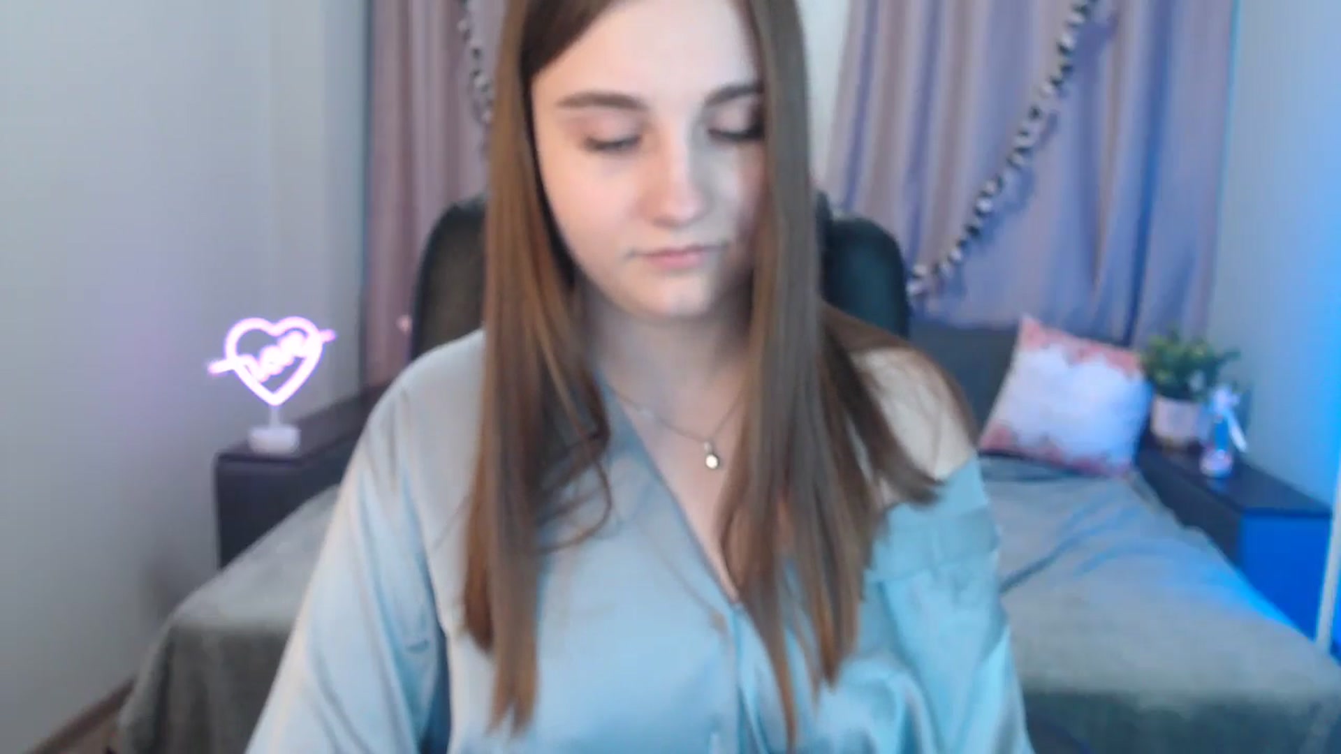 Gallery image thumbnail from LaneyGrey's myfreecams stream on, 10/14/2024, 11:39 image 17 of 20