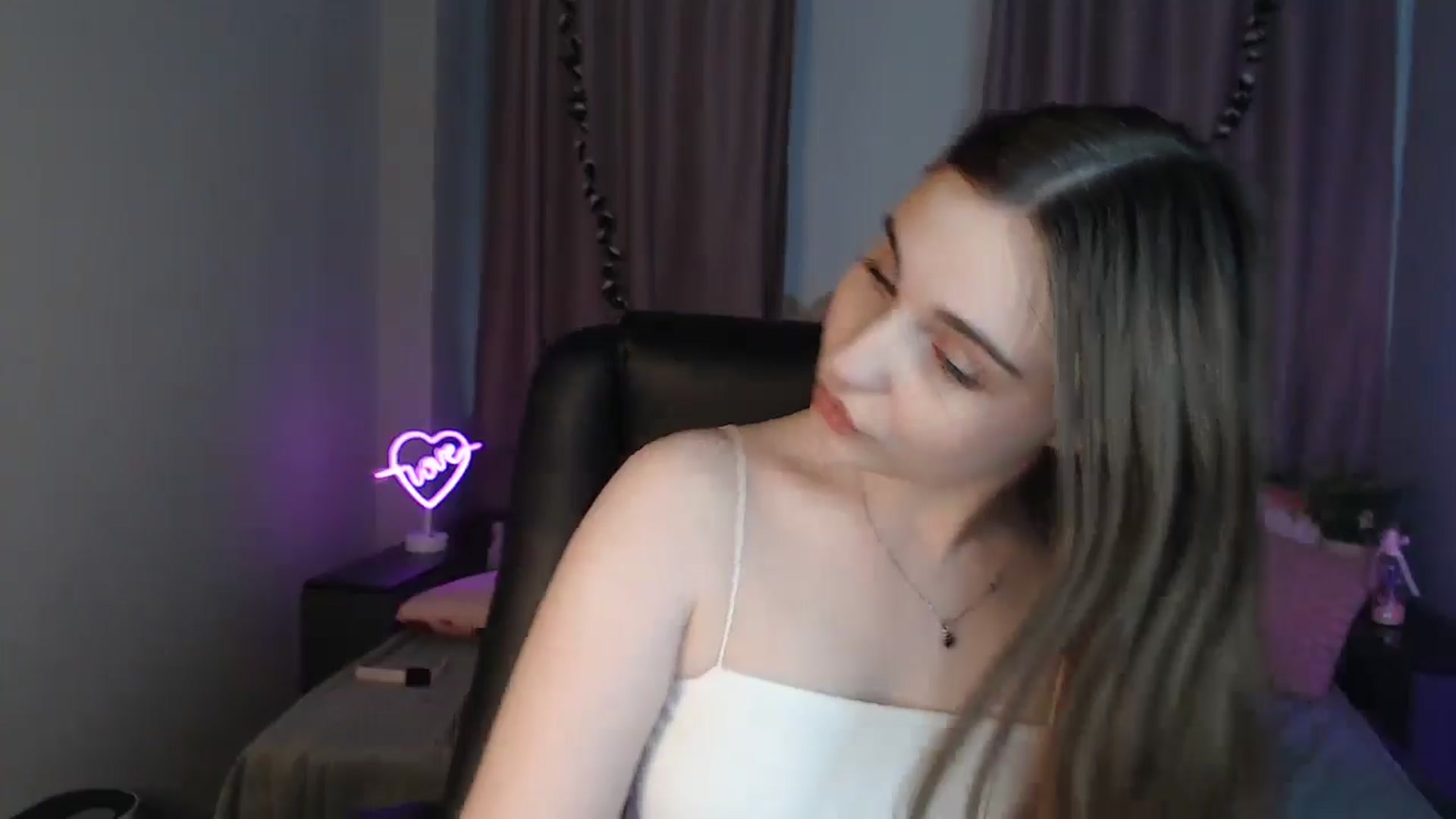 Gallery image thumbnail from LaneyGrey's myfreecams stream on, 10/15/2024, 11:50 image 20 of 20