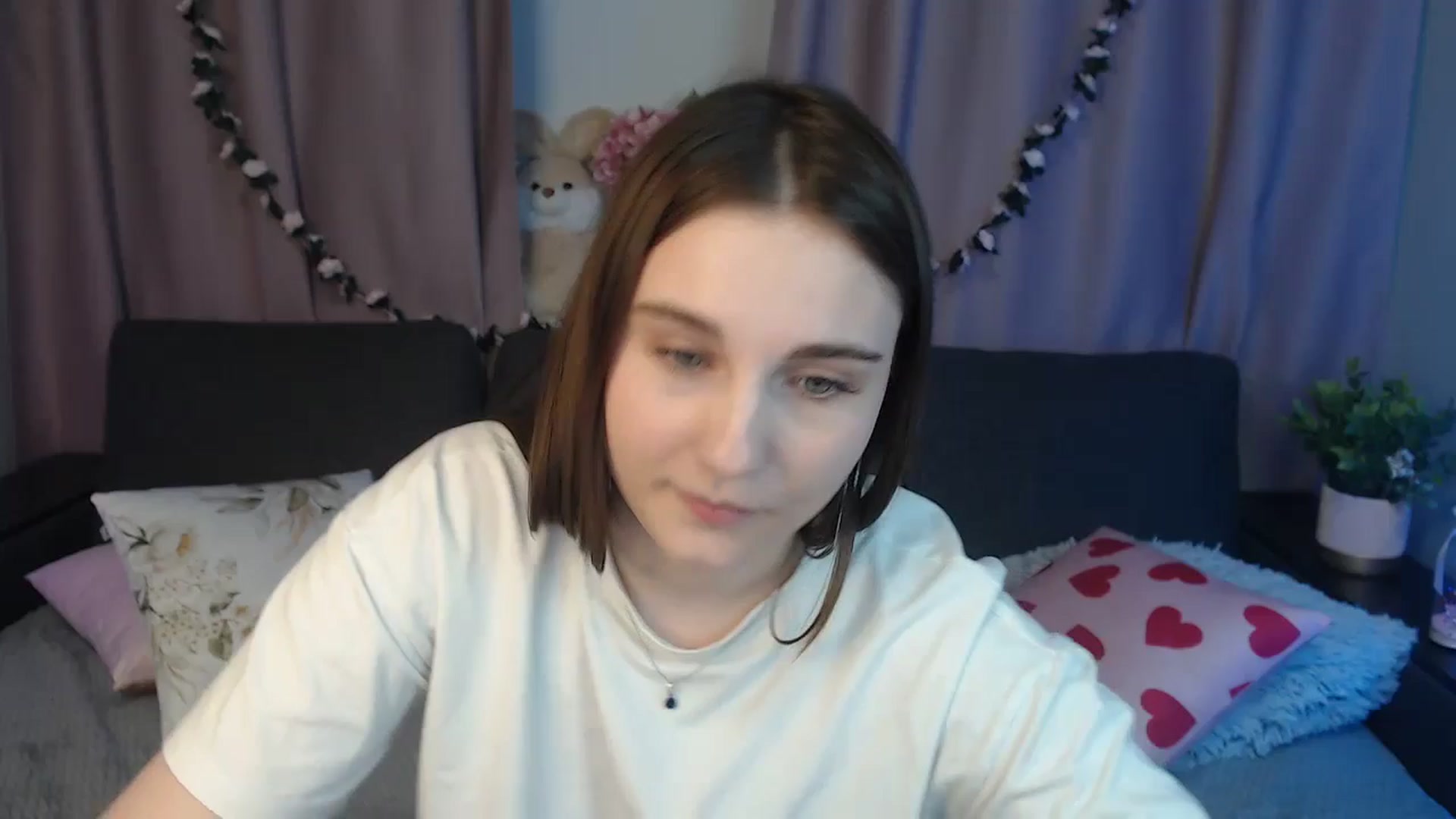 Gallery image thumbnail from LaneyGrey's myfreecams stream on, 10/22/2024, 13:23 image 1 of 20