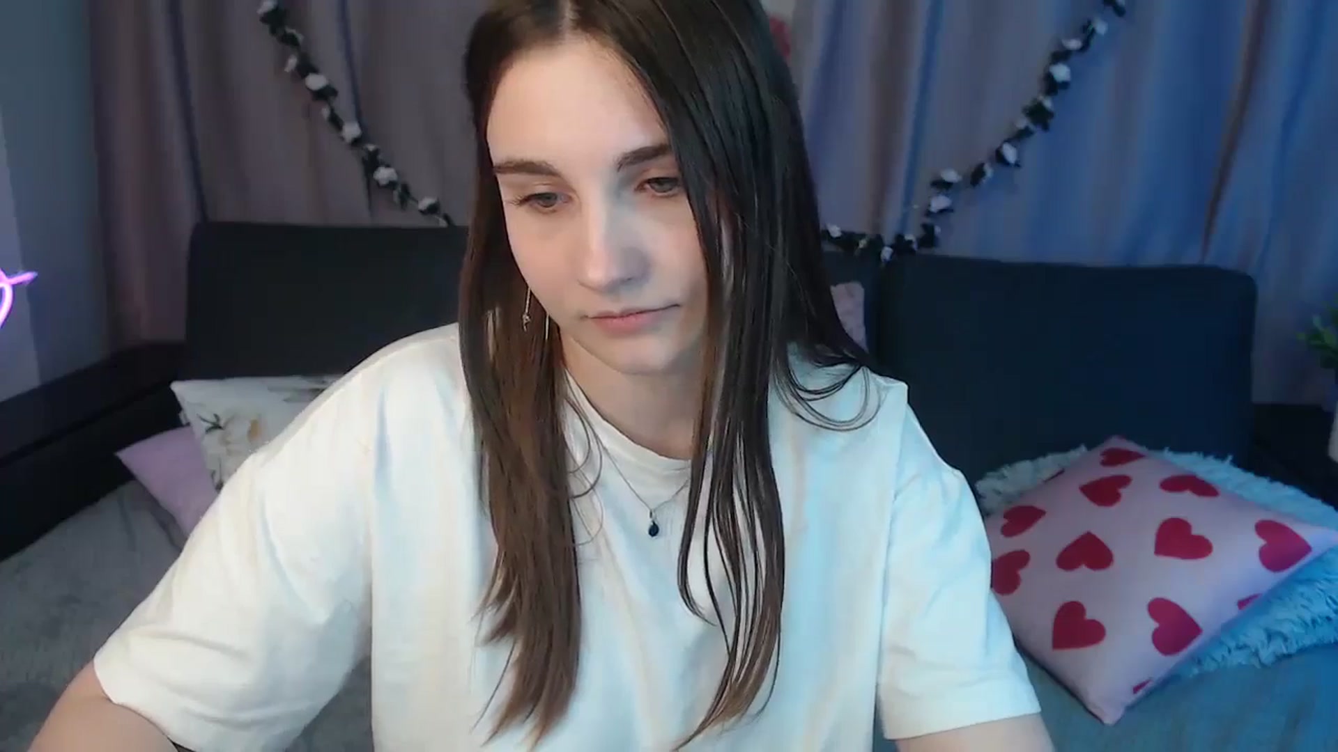 Gallery image thumbnail from LaneyGrey's myfreecams stream on, 10/22/2024, 13:55 image 2 of 20