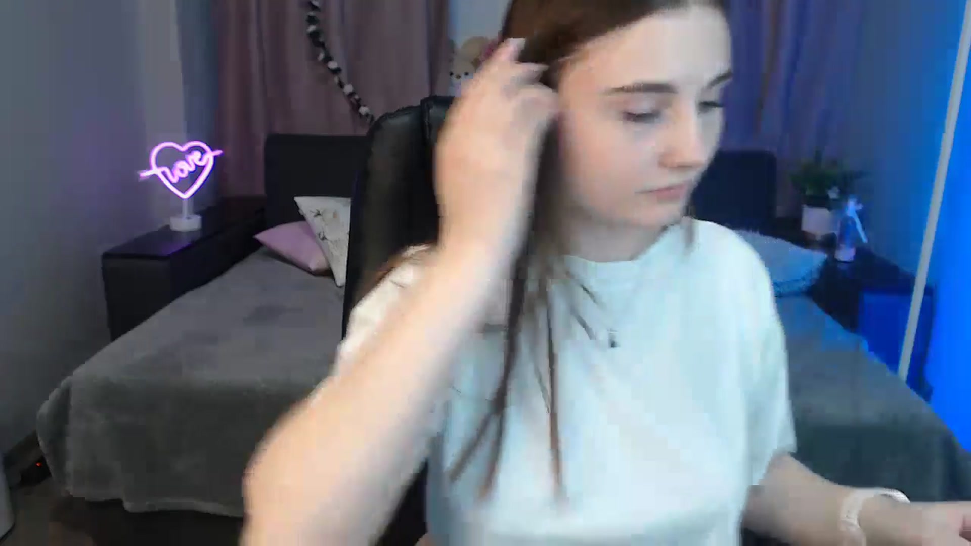 Gallery image thumbnail from LaneyGrey's myfreecams stream on, 10/22/2024, 13:55 image 18 of 20