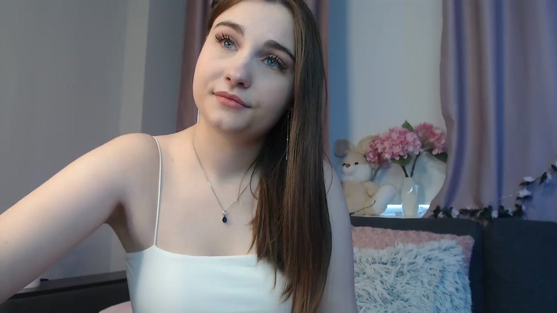 Gallery image thumbnail from LaneyGrey's myfreecams stream on, 10/28/2024, 11:54 image 20 of 20