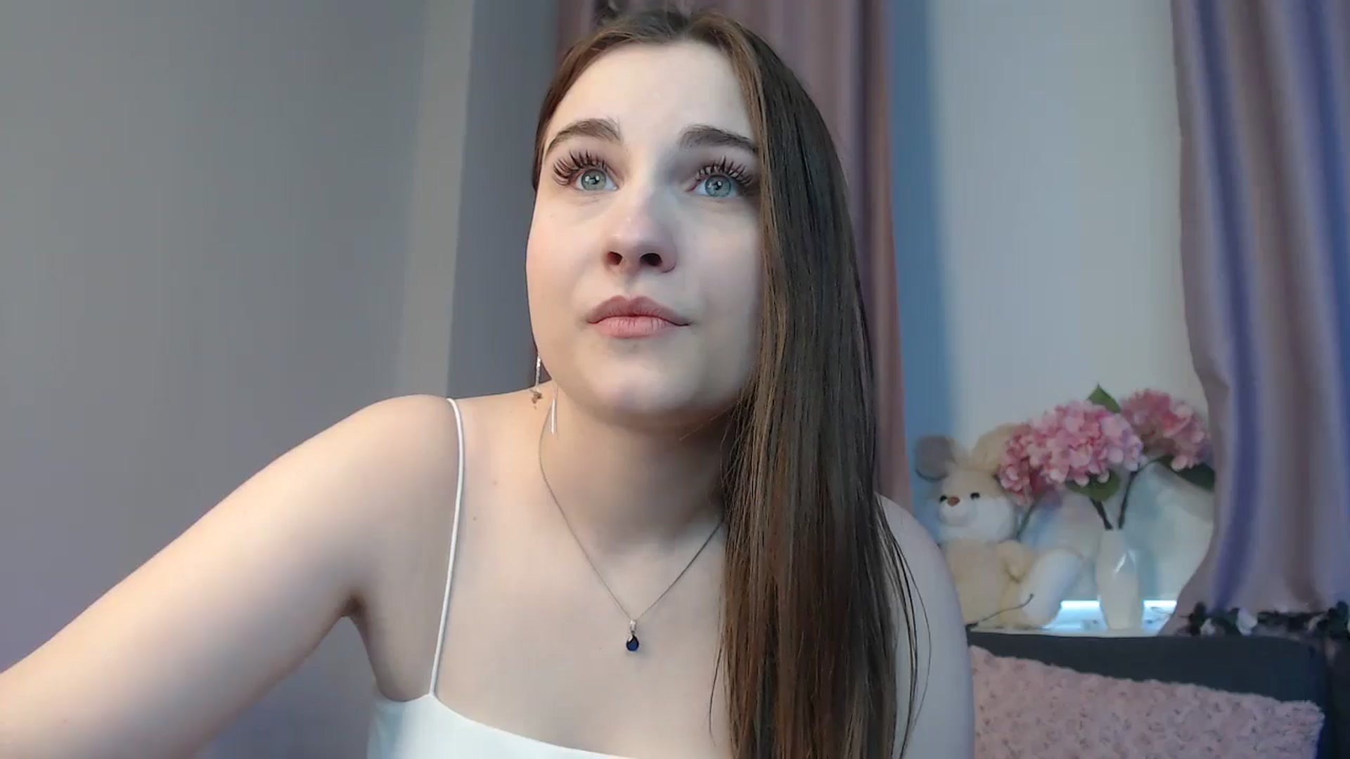 Gallery image thumbnail from LaneyGrey's myfreecams stream on, 10/28/2024, 12:53 image 2 of 20