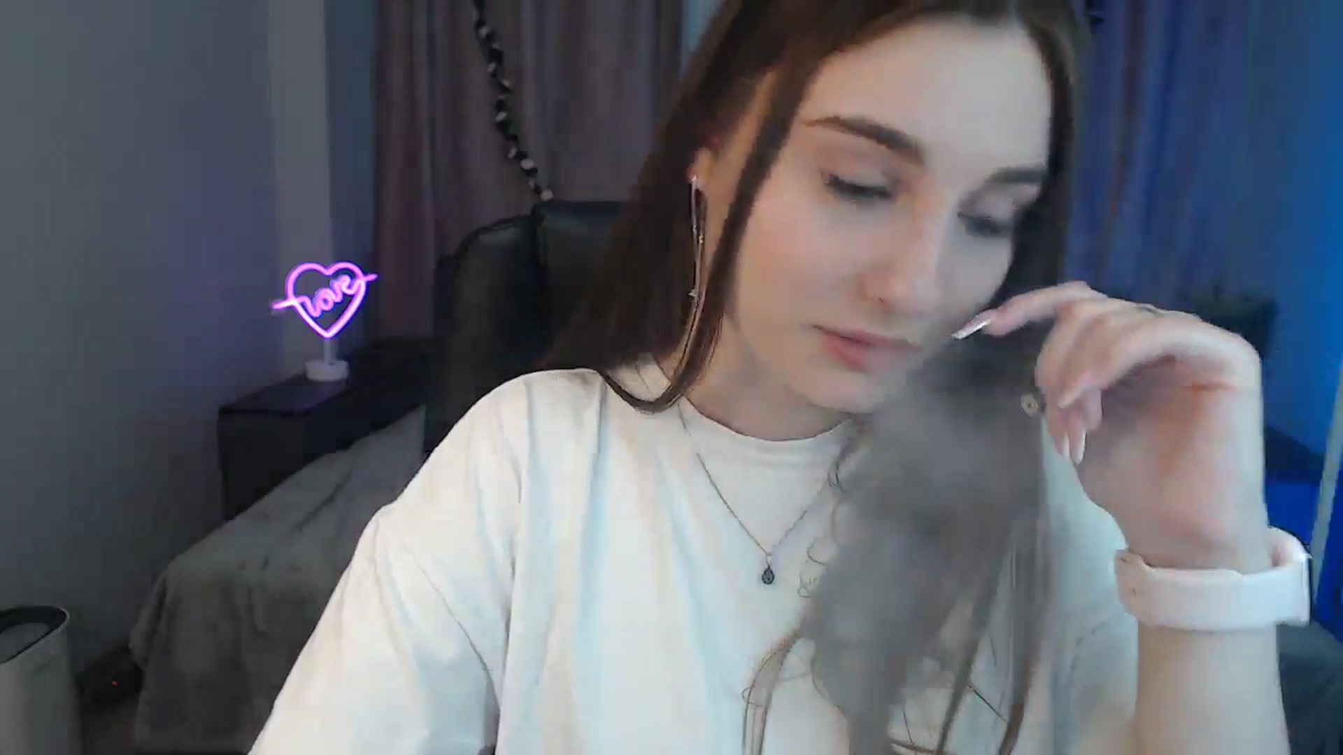 Gallery image thumbnail from LaneyGrey's myfreecams stream on, 10/29/2024, 09:52 image 4 of 20