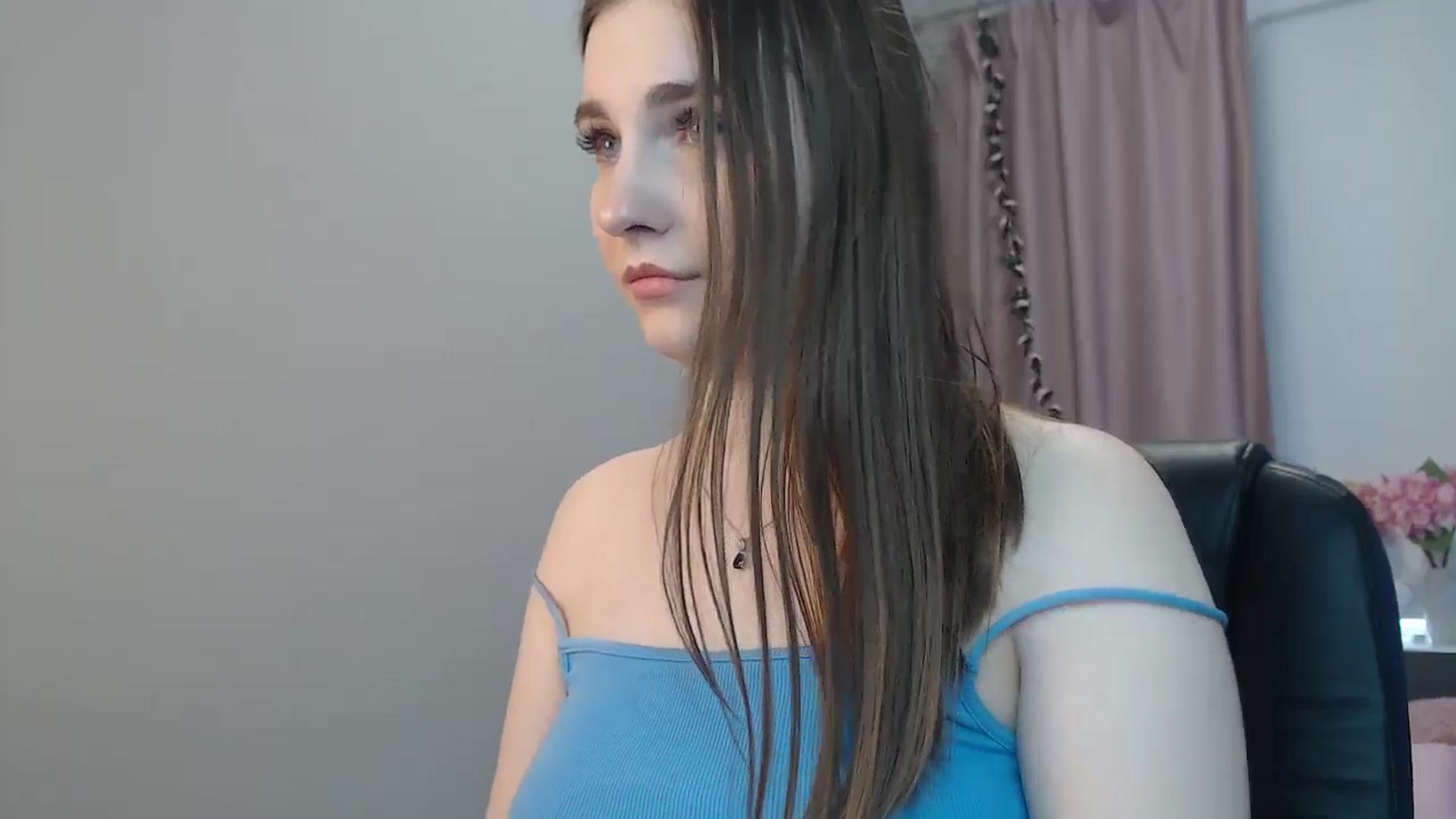 Gallery image thumbnail from LaneyGrey's myfreecams stream on, 10/30/2024, 11:38 image 9 of 20