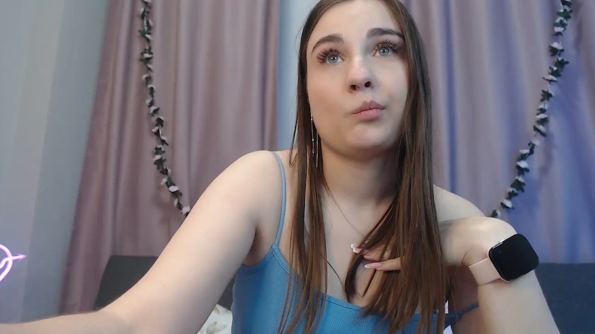 Gallery image thumbnail from LaneyGrey's myfreecams stream on, 10/30/2024, 11:46 image 3 of 20