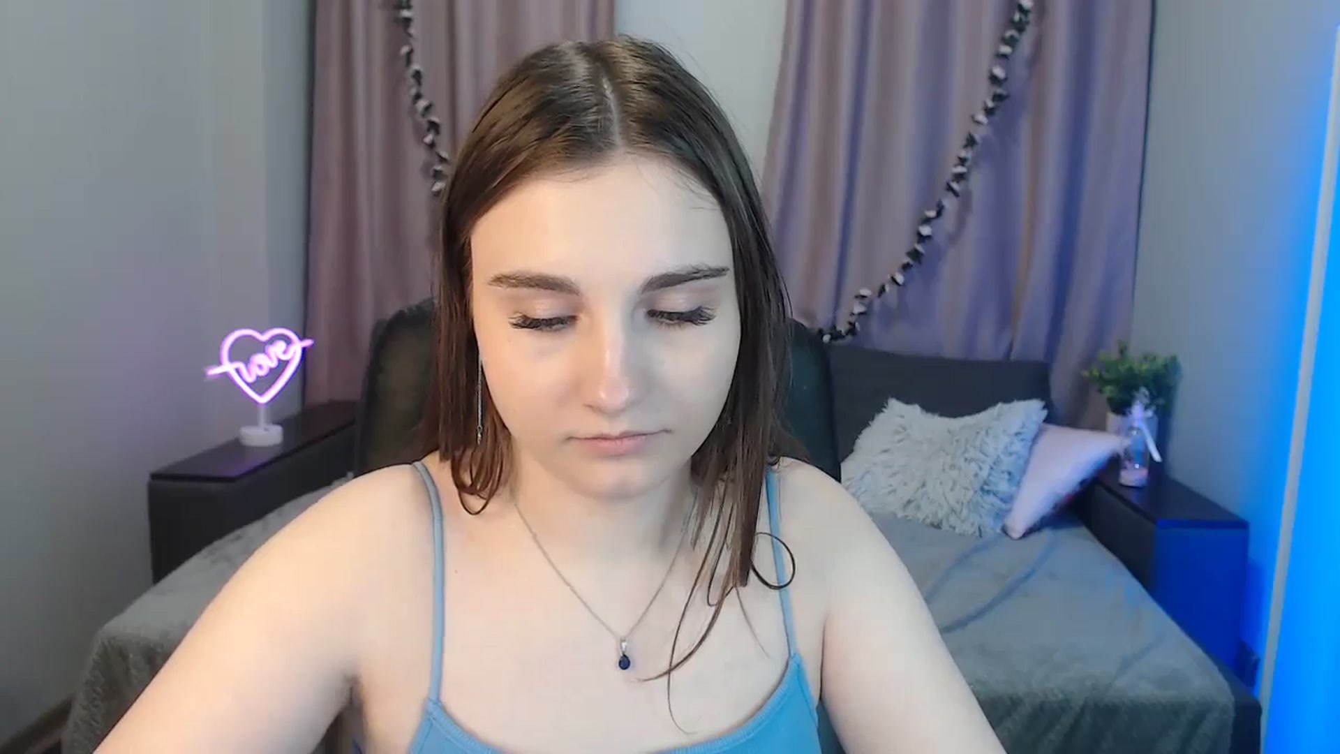 Gallery image thumbnail from LaneyGrey's myfreecams stream on, 10/30/2024, 13:58 image 3 of 20