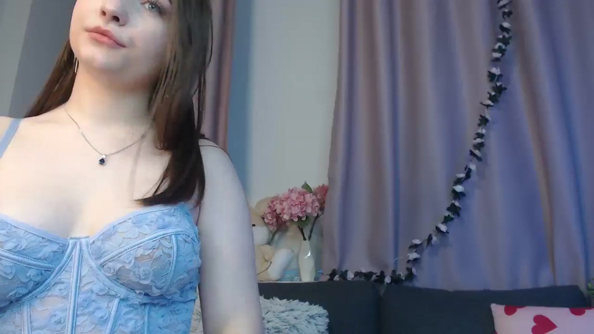 Gallery image thumbnail from LaneyGrey's myfreecams stream on, 11/01/2024, 14:43 image 3 of 20