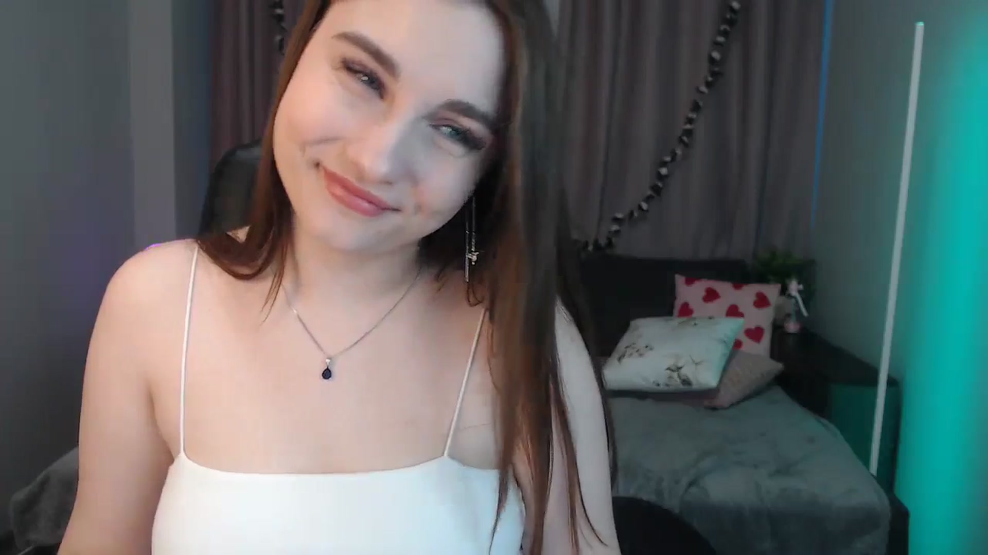 Gallery image thumbnail from LaneyGrey's myfreecams stream on, 11/02/2024, 09:35 image 4 of 20