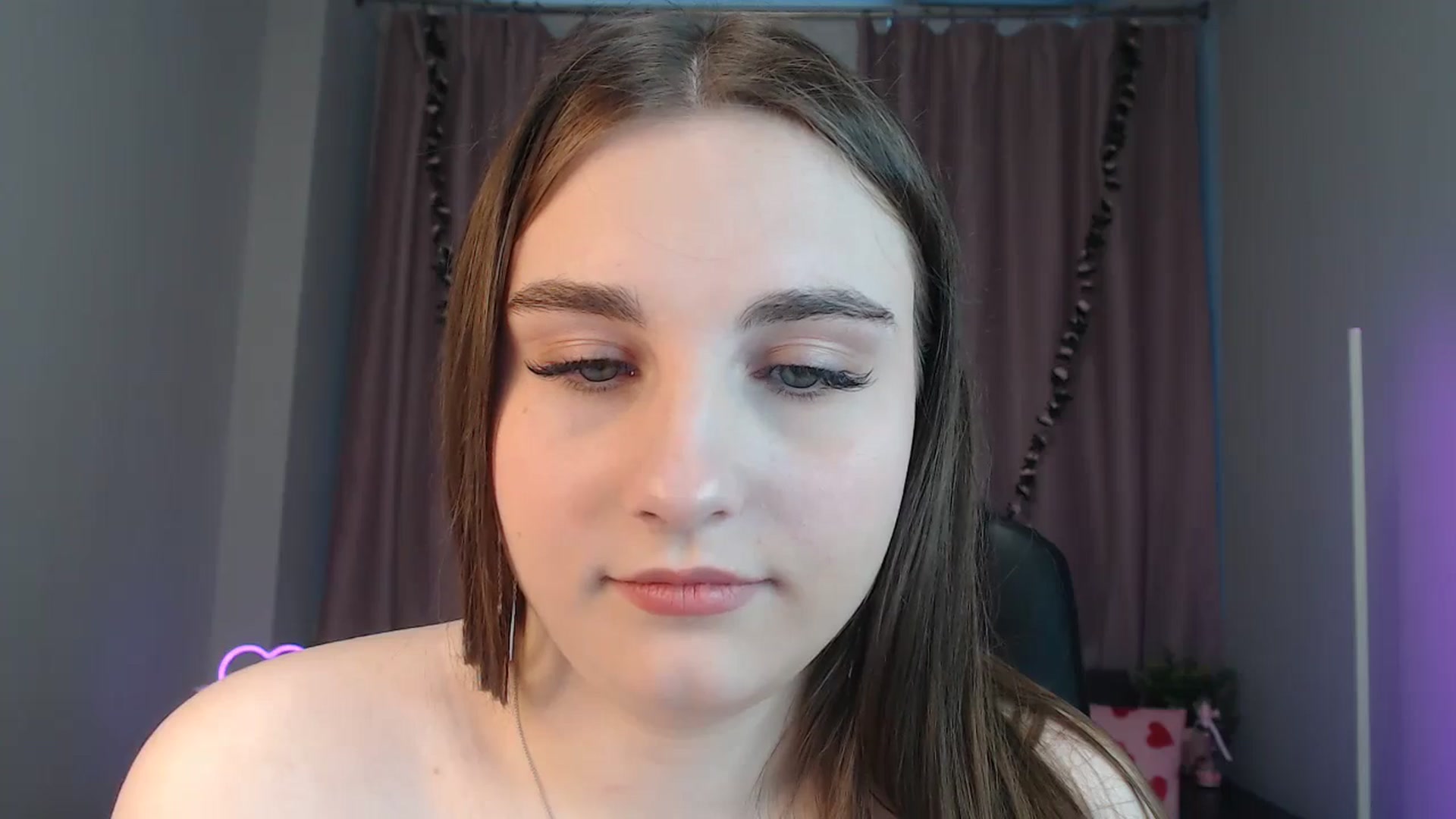 Gallery image thumbnail from LaneyGrey's myfreecams stream on, 11/02/2024, 10:58 image 14 of 20