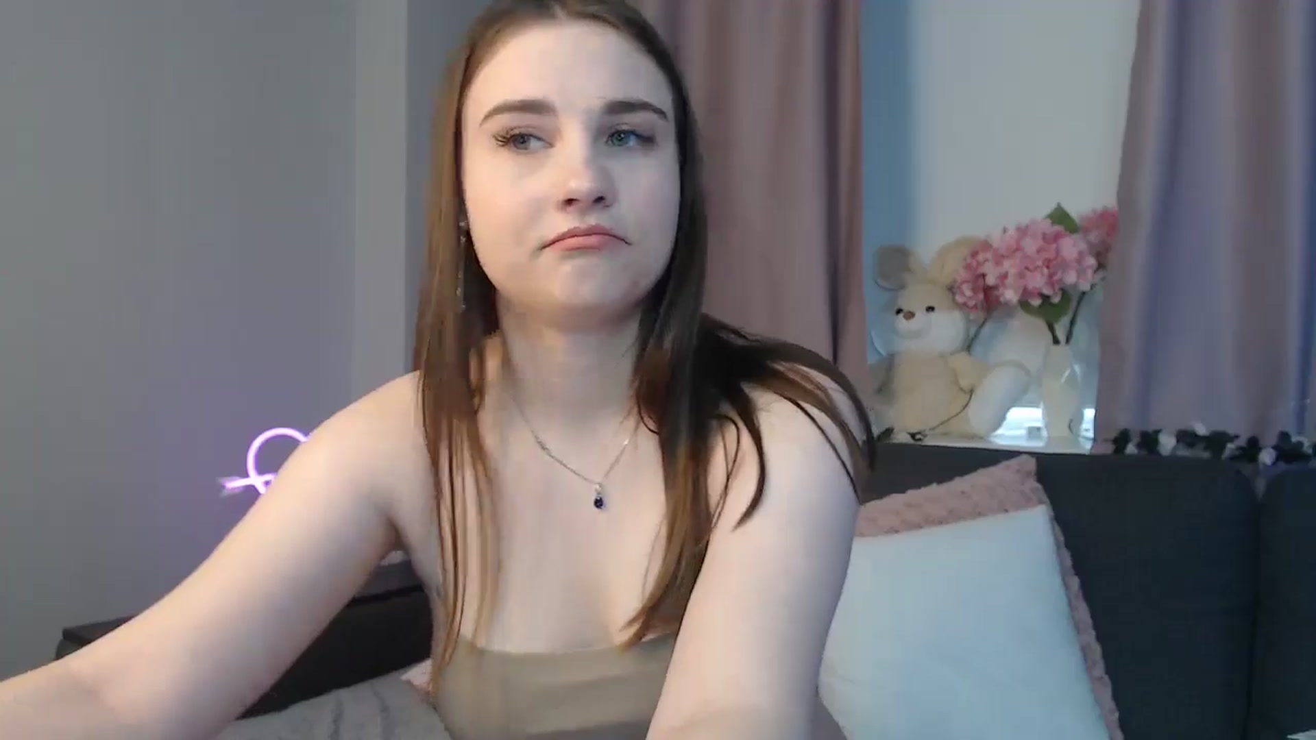 Gallery image thumbnail from LaneyGrey's myfreecams stream on, 11/04/2024, 11:29 image 3 of 20