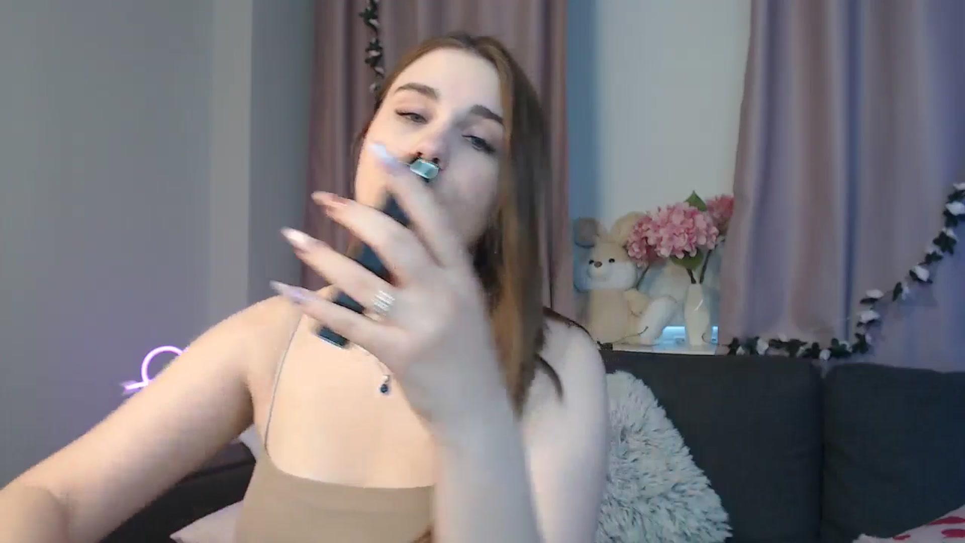 Gallery image thumbnail from LaneyGrey's myfreecams stream on, 11/04/2024, 13:49 image 9 of 20