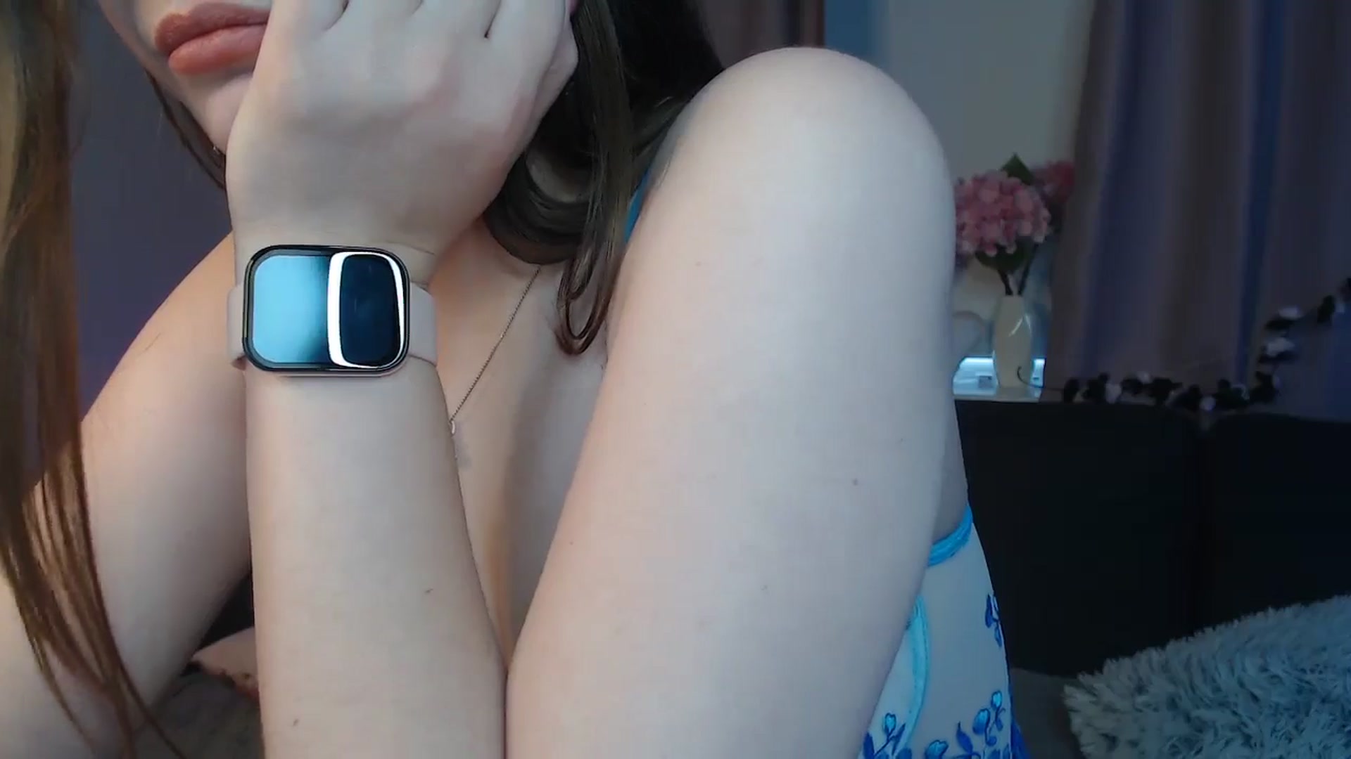 Gallery image thumbnail from LaneyGrey's myfreecams stream on, 11/06/2024, 11:31 image 4 of 20