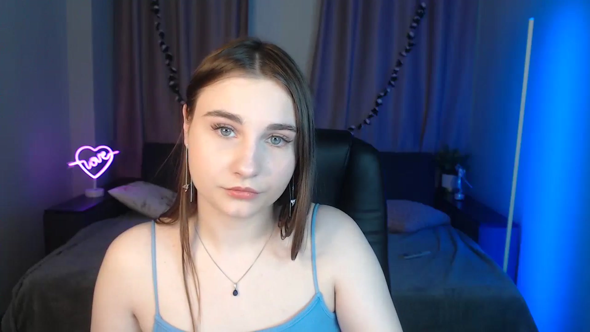 Gallery image thumbnail from LaneyGrey's myfreecams stream on, 11/10/2024, 11:25 image 12 of 20