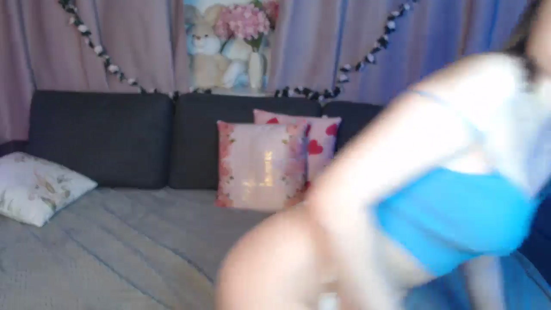 Gallery image thumbnail from LaneyGrey's myfreecams stream on, 11/10/2024, 13:48 image 15 of 20